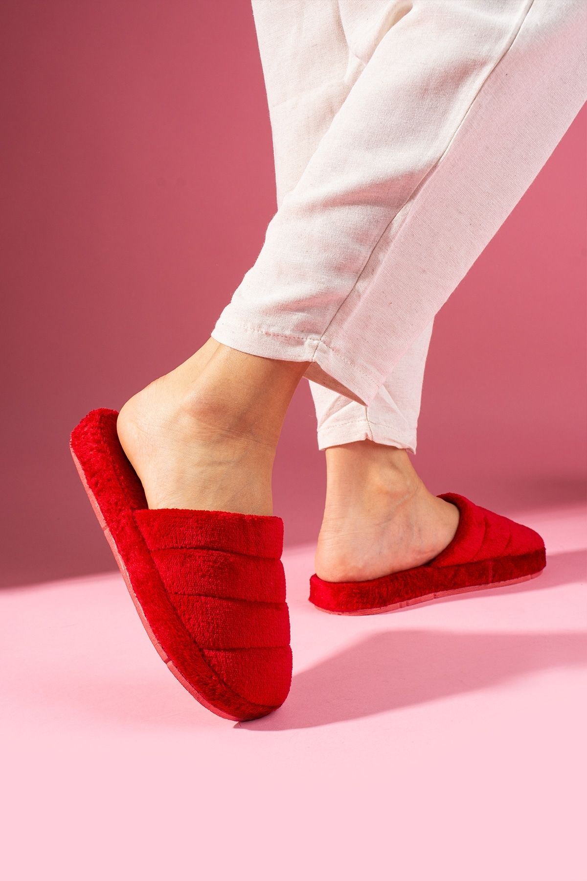 Bony Kırmızı Önü Kapalı Sarma Tabanlı Ev Terliği