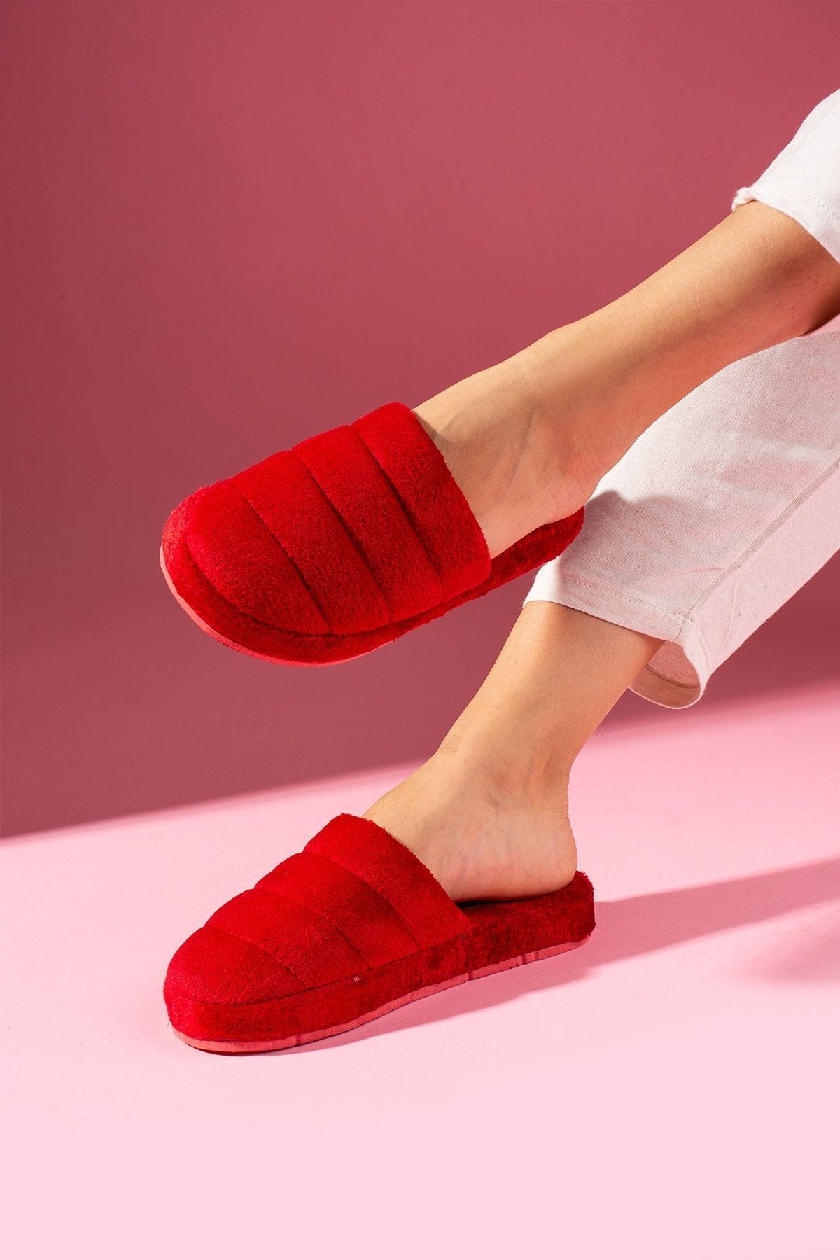 Bony Kırmızı Önü Kapalı Sarma Tabanlı Ev Terliği