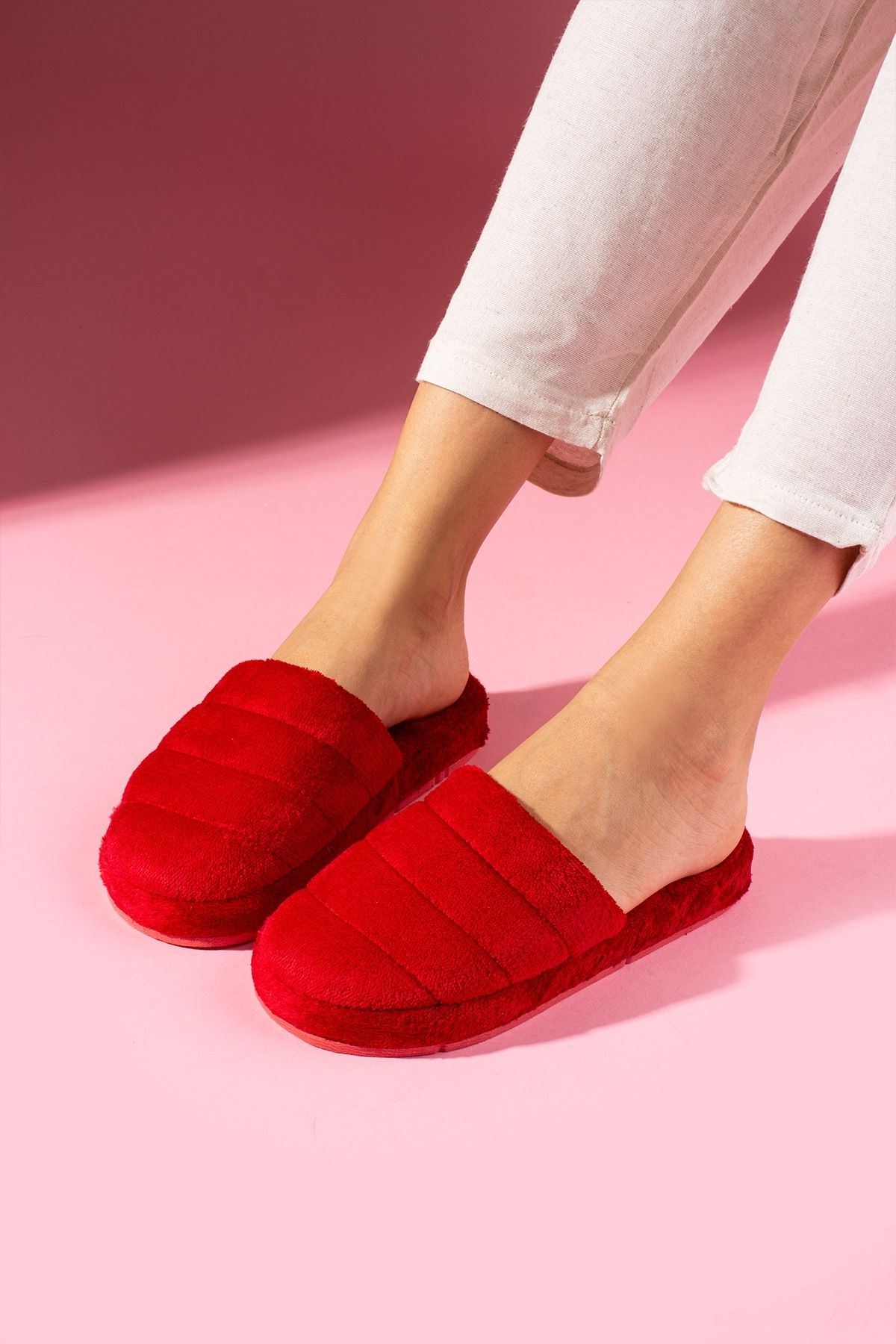 Bony Kırmızı Önü Kapalı Sarma Tabanlı Ev Terliği