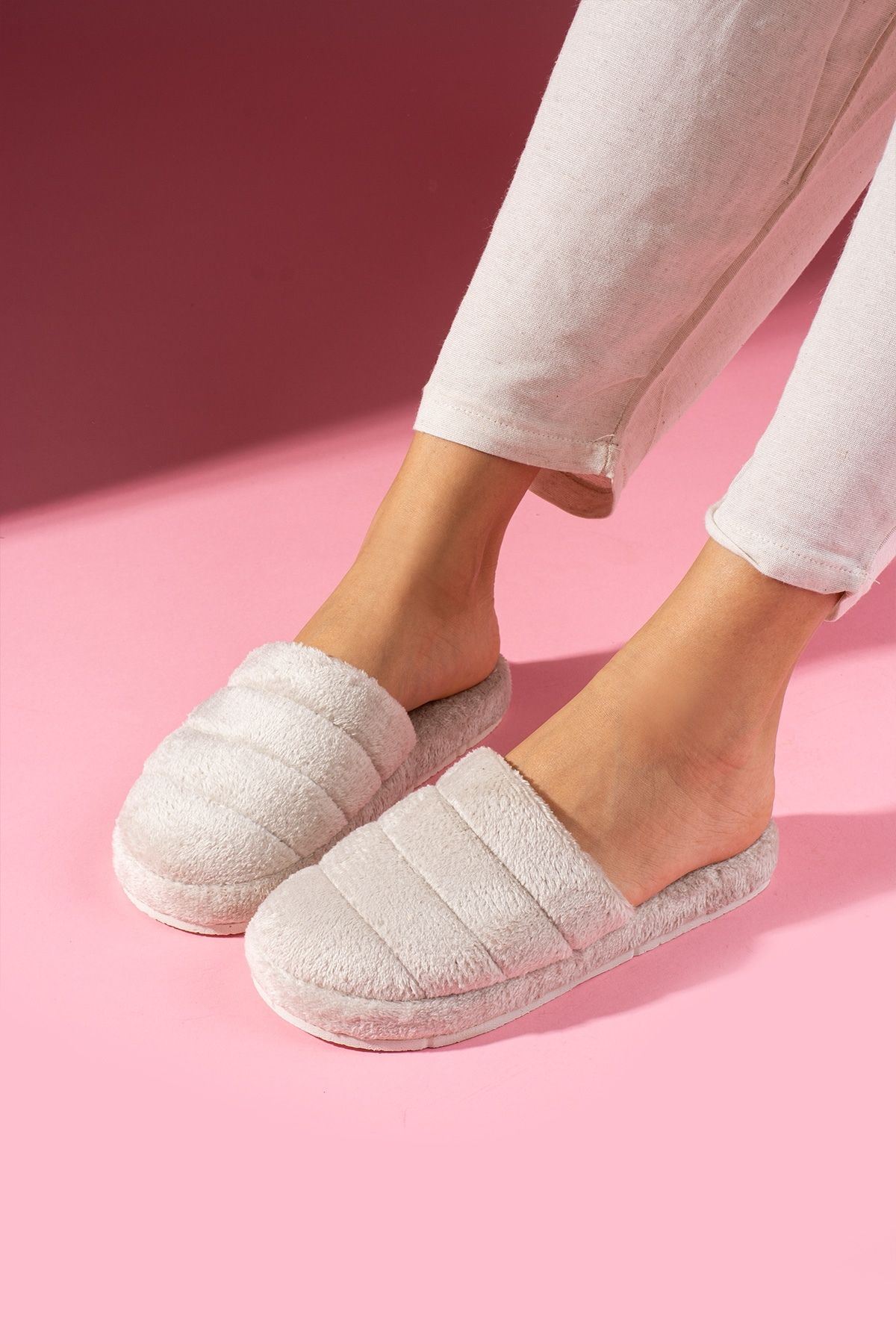 Bony Bej Önü Kapalı Sarma Tabanlı Ev Terliği