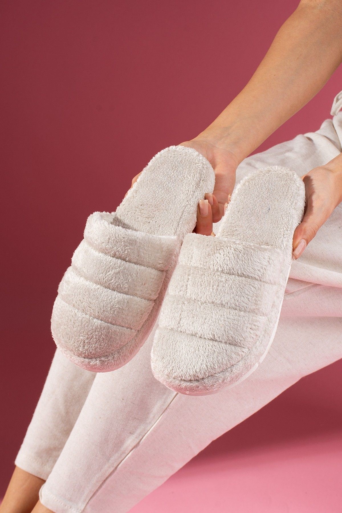 Bony Bej Önü Kapalı Sarma Tabanlı Ev Terliği