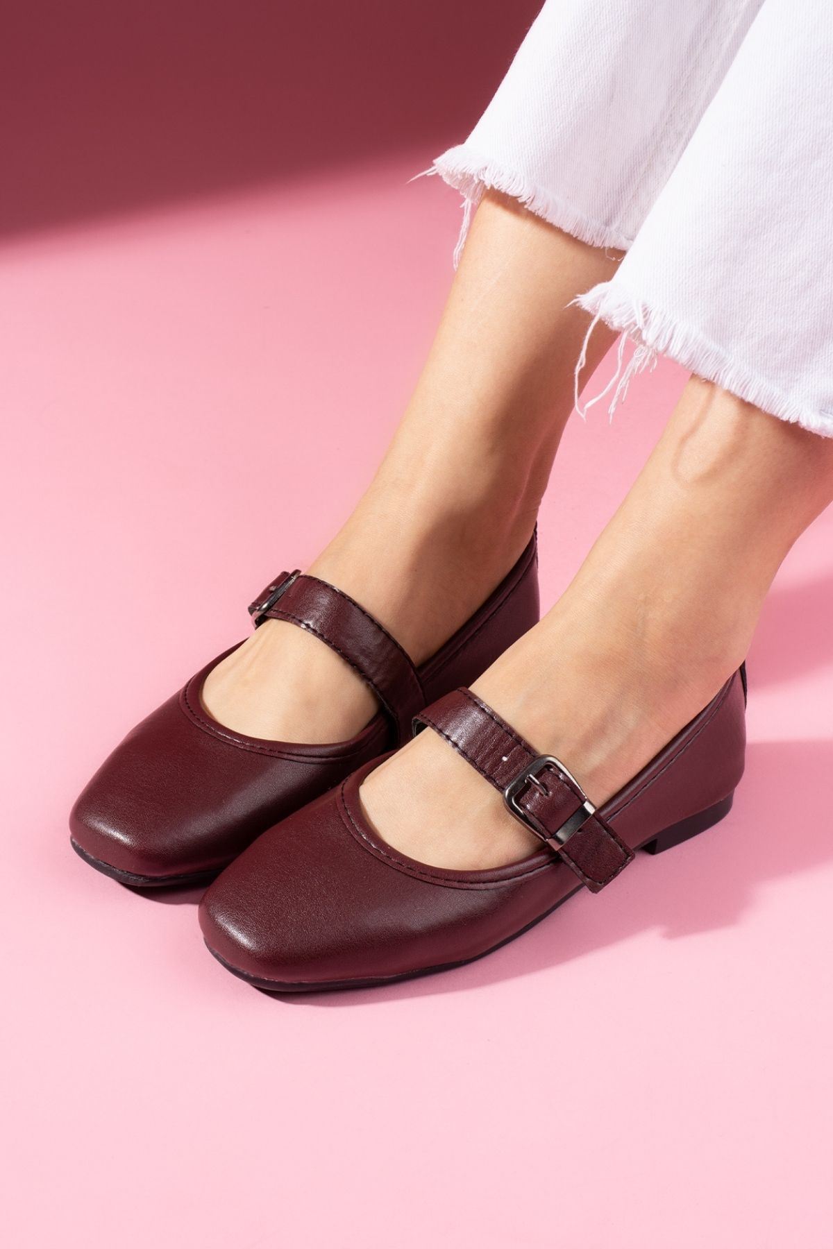 Lorena Bordo Cilt Gold Tokalı Kalın Bantlı Babet