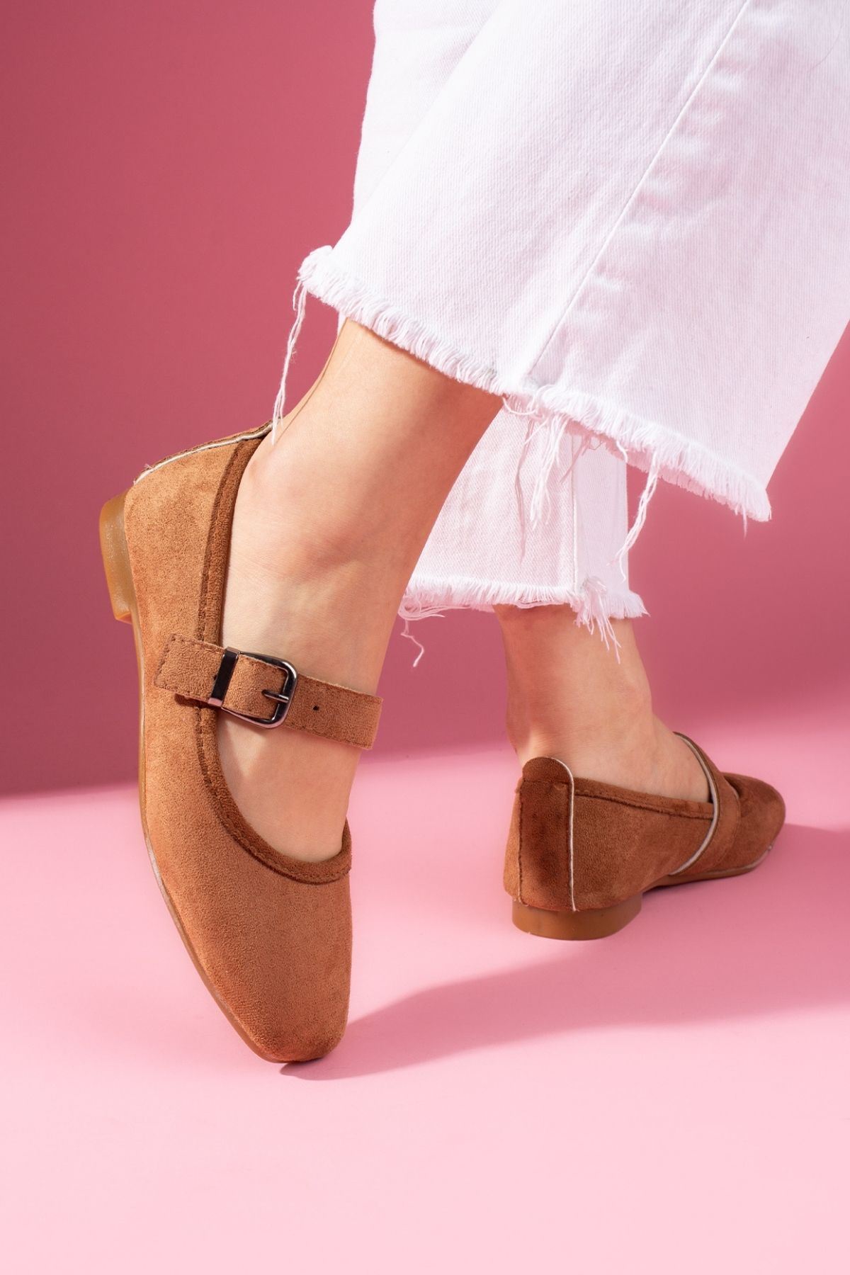 Lorena Taba Süet Gold Tokalı Kalın Bantlı Babet