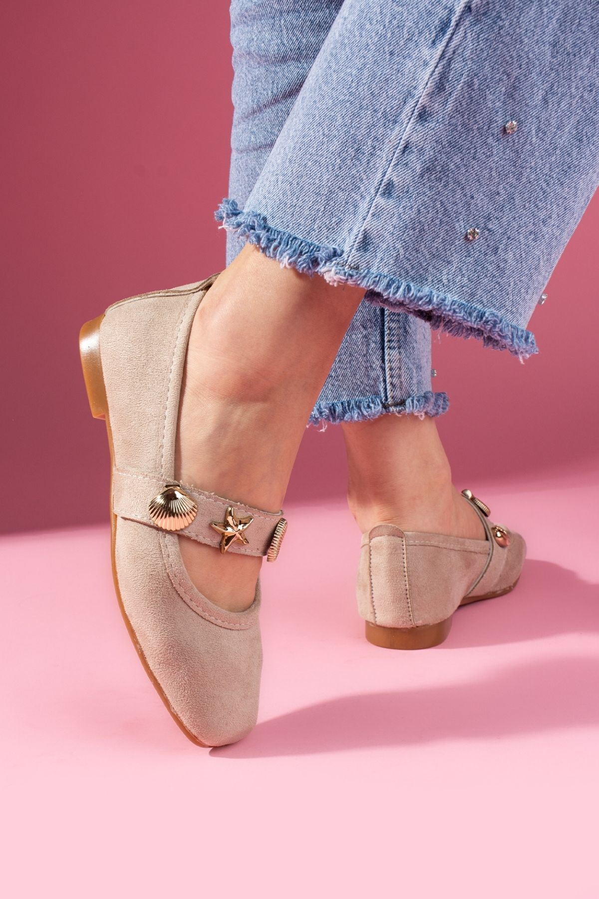 Marina Bej Süet Deniz Kabuğu Yıldız Aksesuar Bantlı Babet