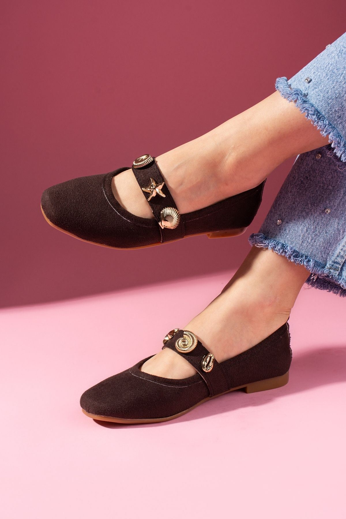 Marina Kahverengi Süet Deniz Kabuğu Yıldız Aksesuar Bantlı Babet