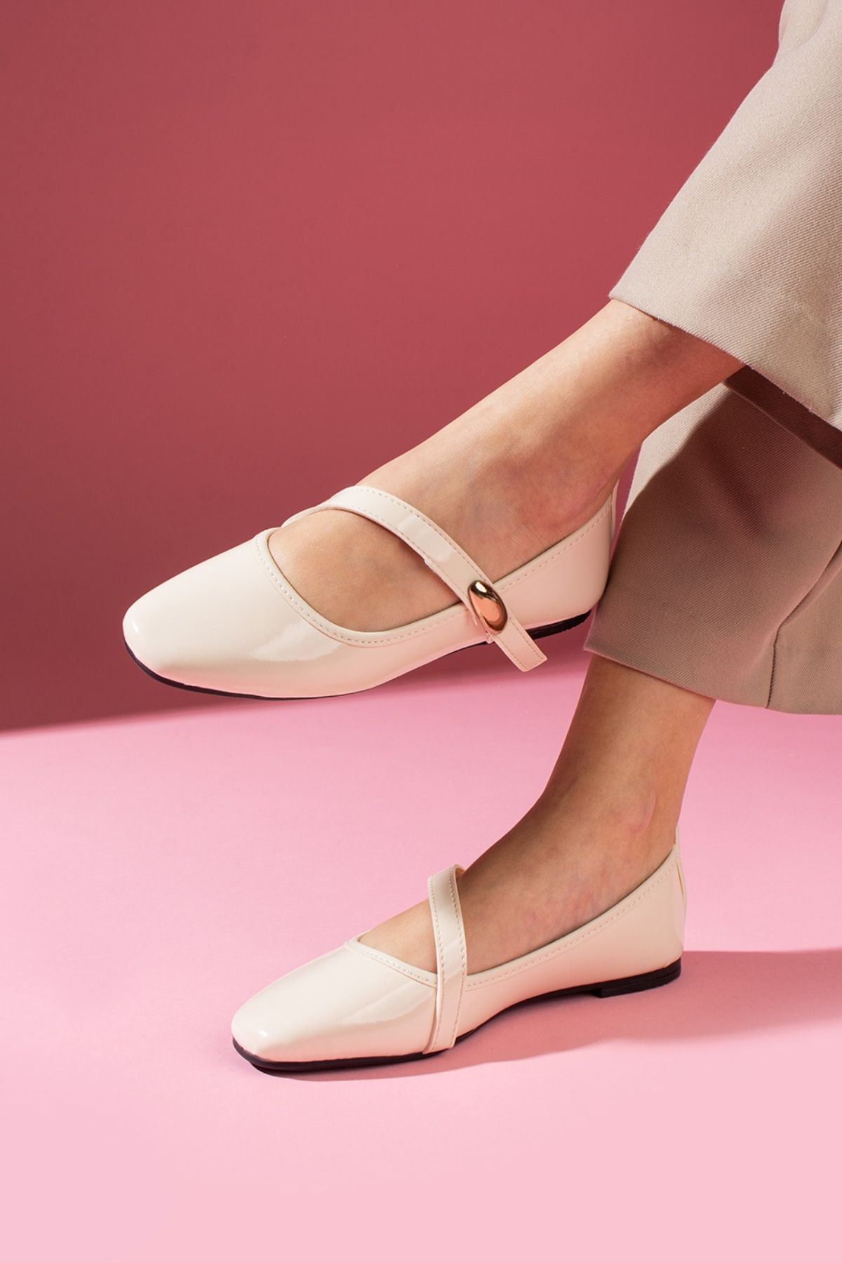 Olivia Bej Rugan Gold Damla Aksesuarlı İnce Bantlı Babet