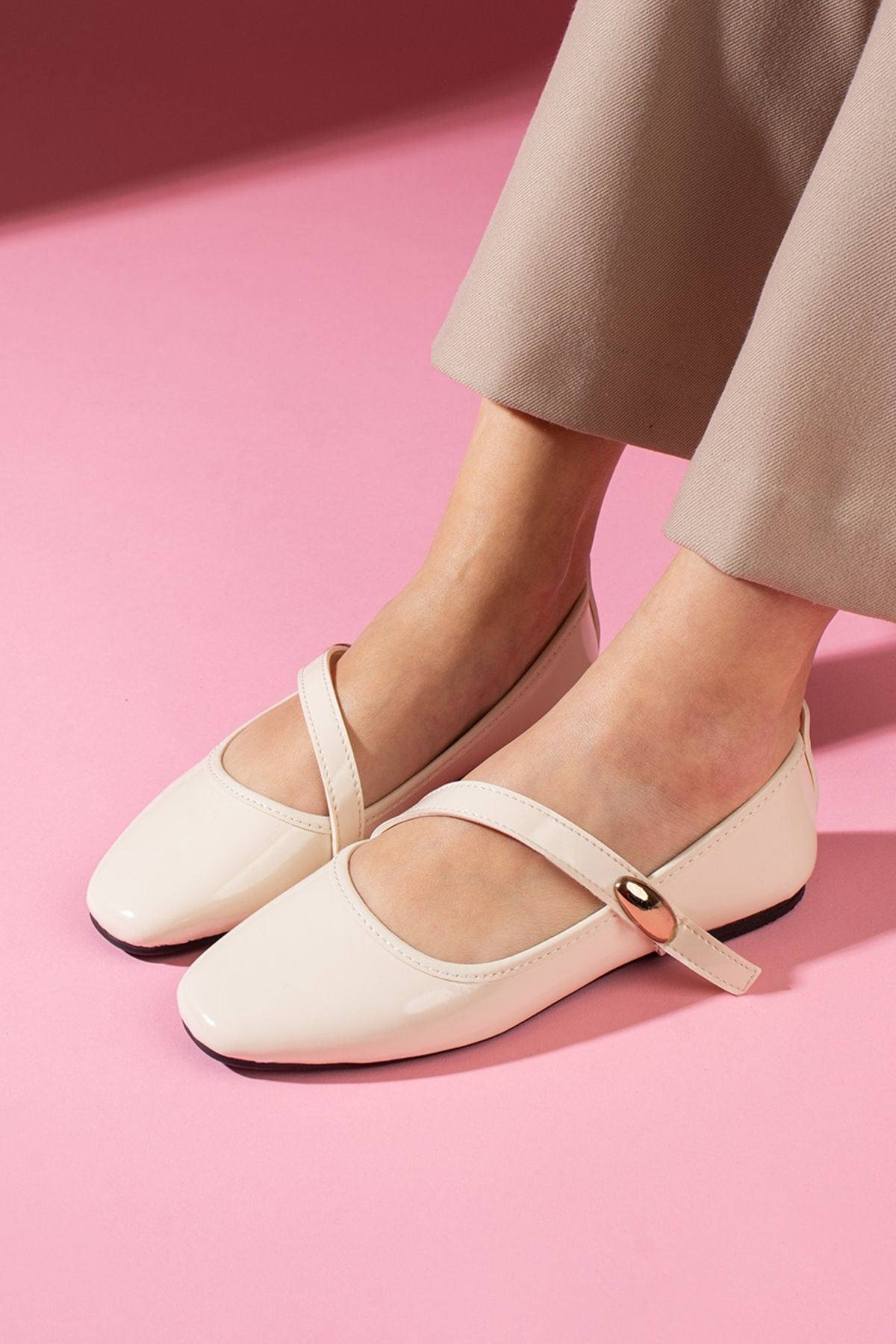 Olivia Bej Rugan Gold Damla Aksesuarlı İnce Bantlı Babet