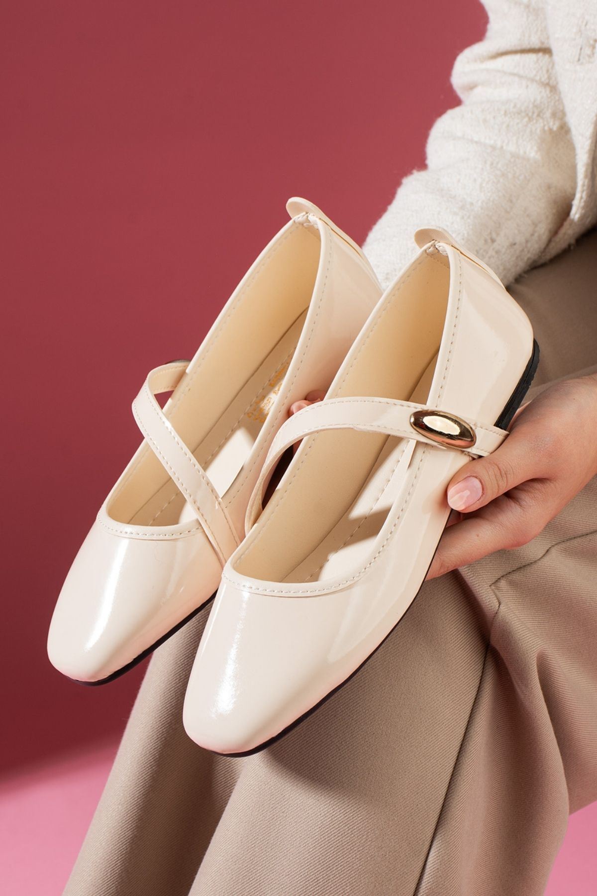 Olivia Bej Rugan Gold Damla Aksesuarlı İnce Bantlı Babet