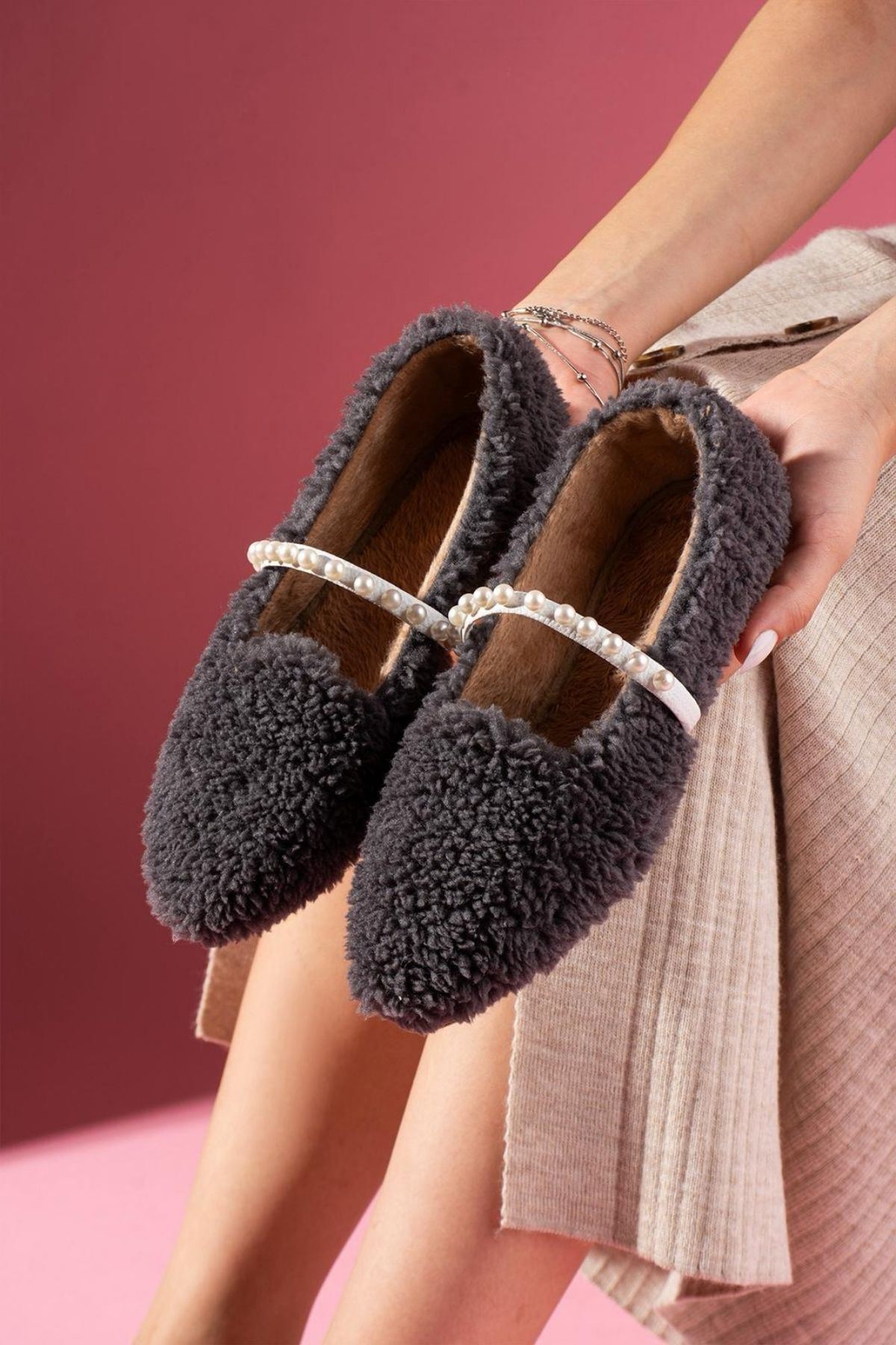 Averis Antrasit Havlu Dokulu İnci Kemerli Ev Babeti