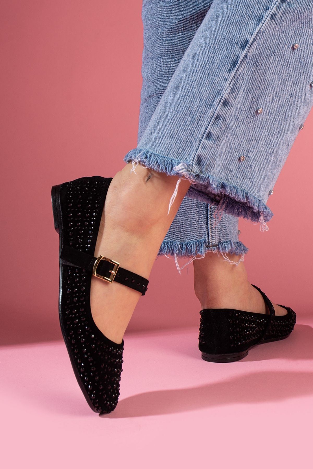 Renata Siyah Süet Taş İşlemeli Gold Tokalı Kemer Bantlı Babet