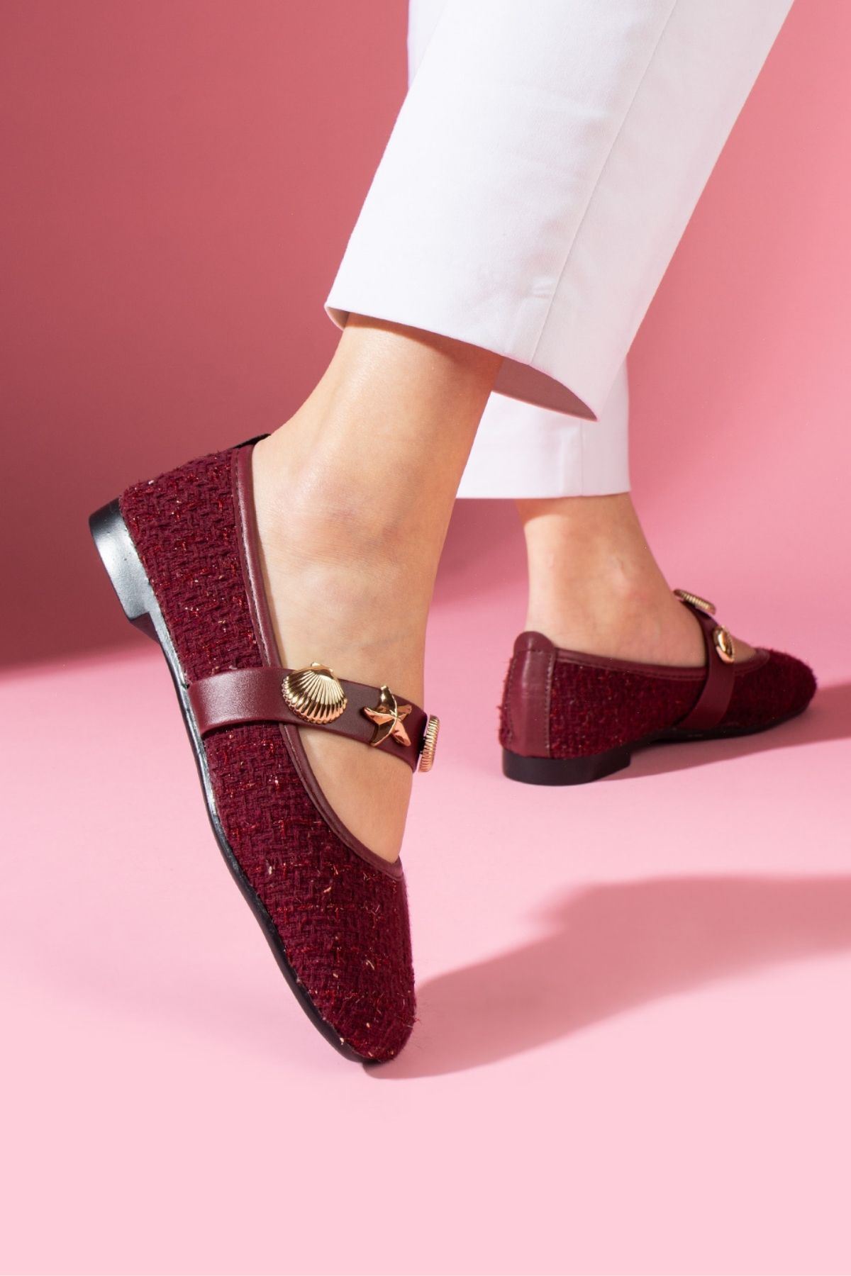 Veneta Bordo Simli Kumaş Deniz Kabuğu Yıldız Aksesuar Bantlı Babet