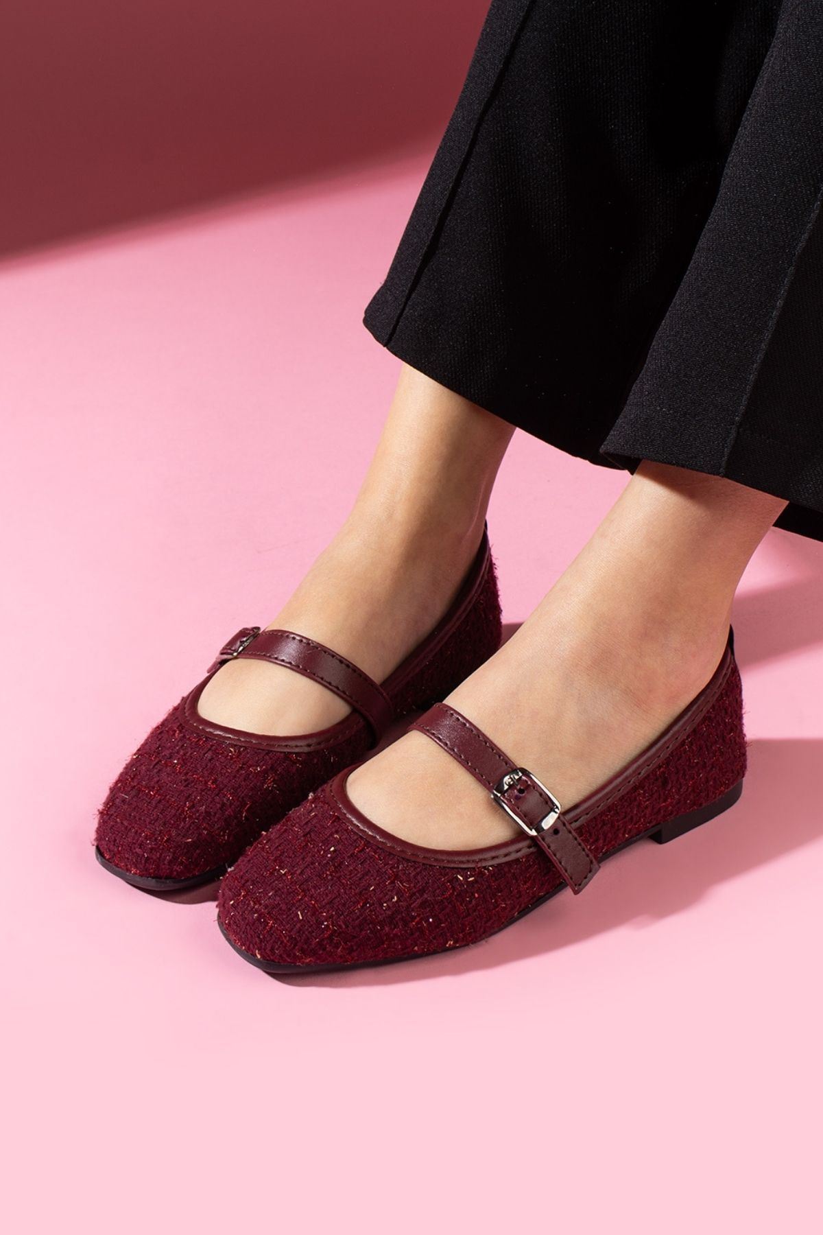 Camelia Bordo Simli Kumaş Nikel Tokalı Kemer Bantlı Babet