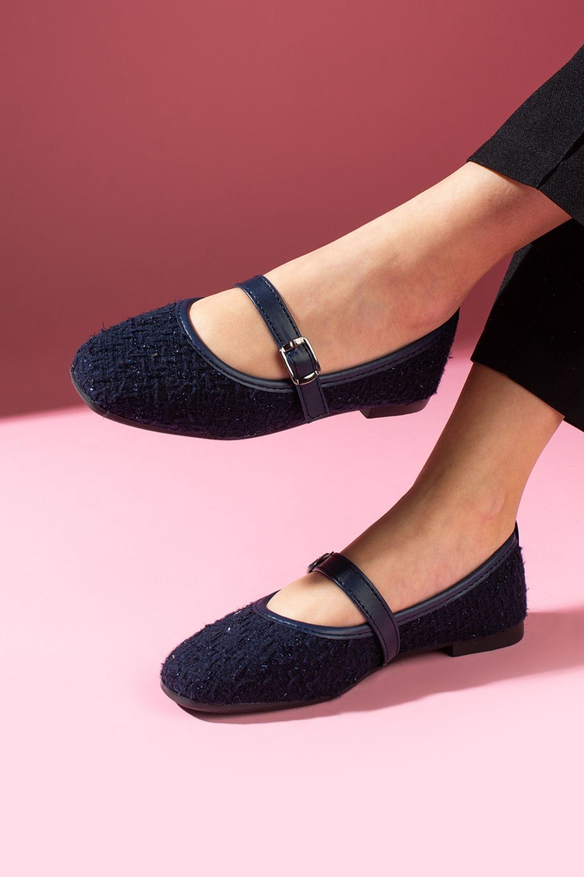 Camelia Lacivert Simli Kumaş Nikel Tokalı Kemer Bantlı Babet