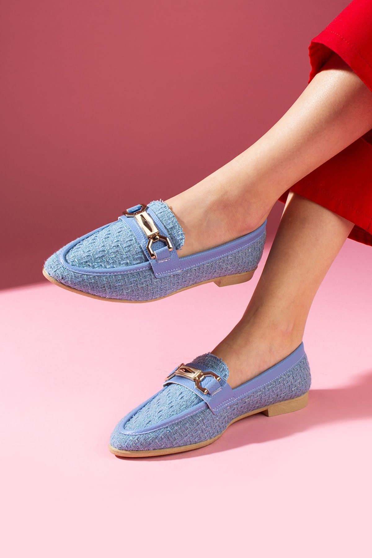 Cassia Bebe Mavisi Simli Kumaş Gold Zincir Aksesuarlı Loafer Babet