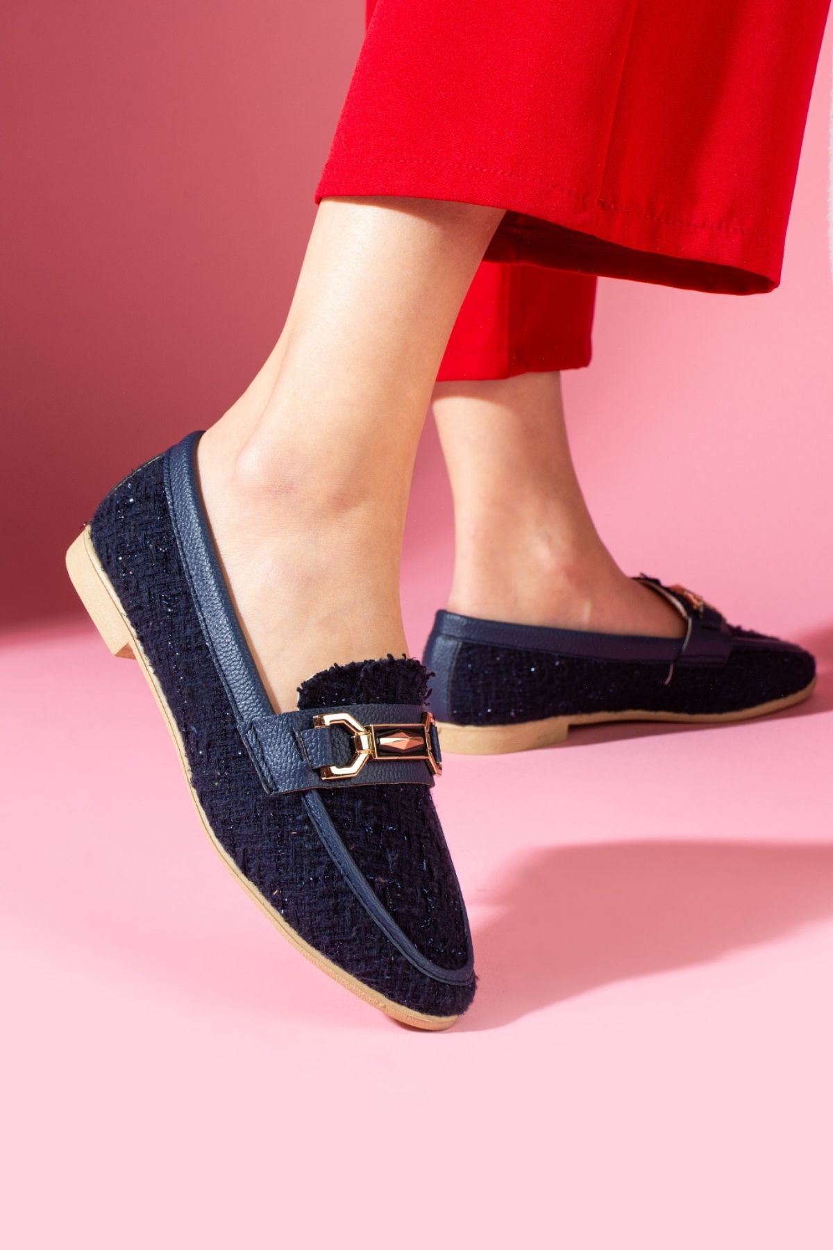 Cassia Lacivert Simli Kumaş Gold Zincir Aksesuarlı Loafer Babet