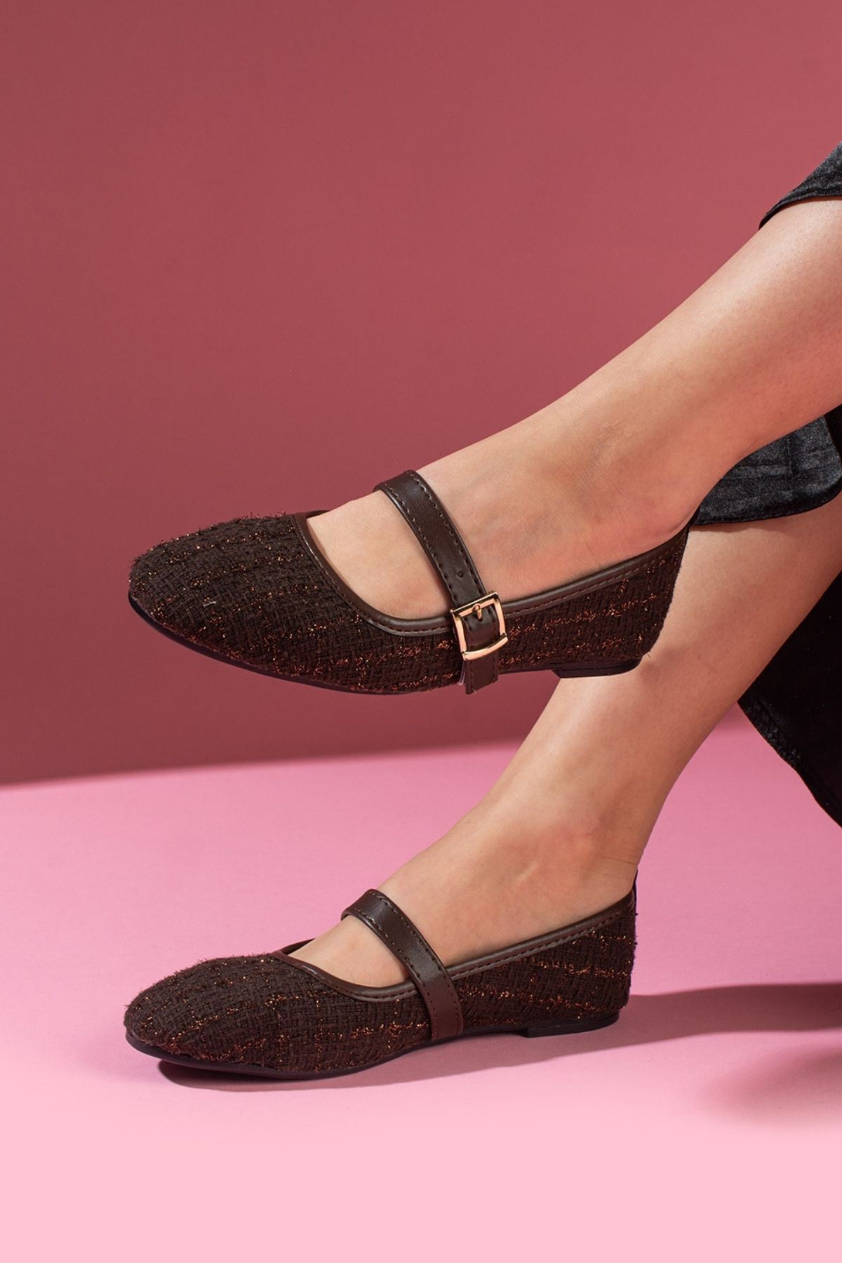 Minerva Kahverengi Simli Kumaş Gold Tokalı Kemer Bantlı Babet