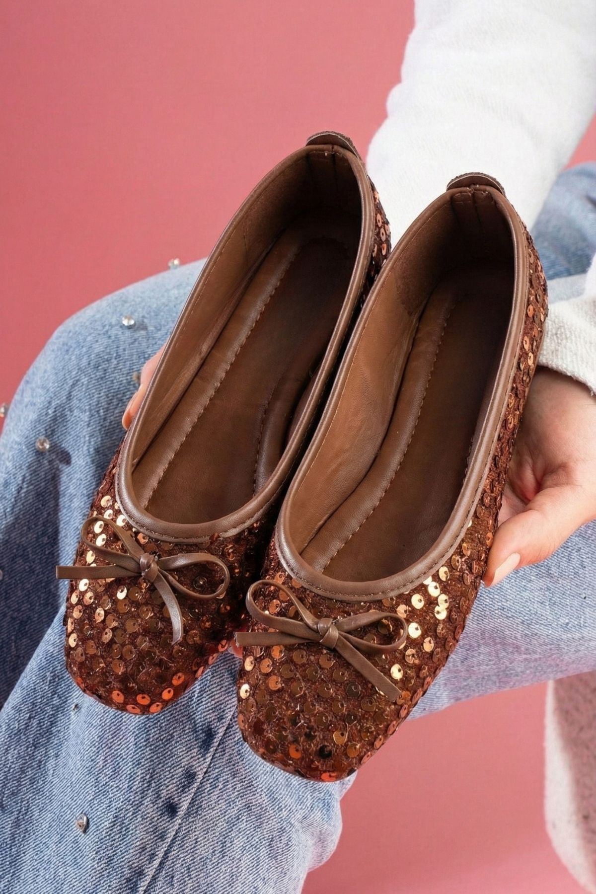 Lucent Taba Pullu Payetli Fiyonk Detaylı Babet