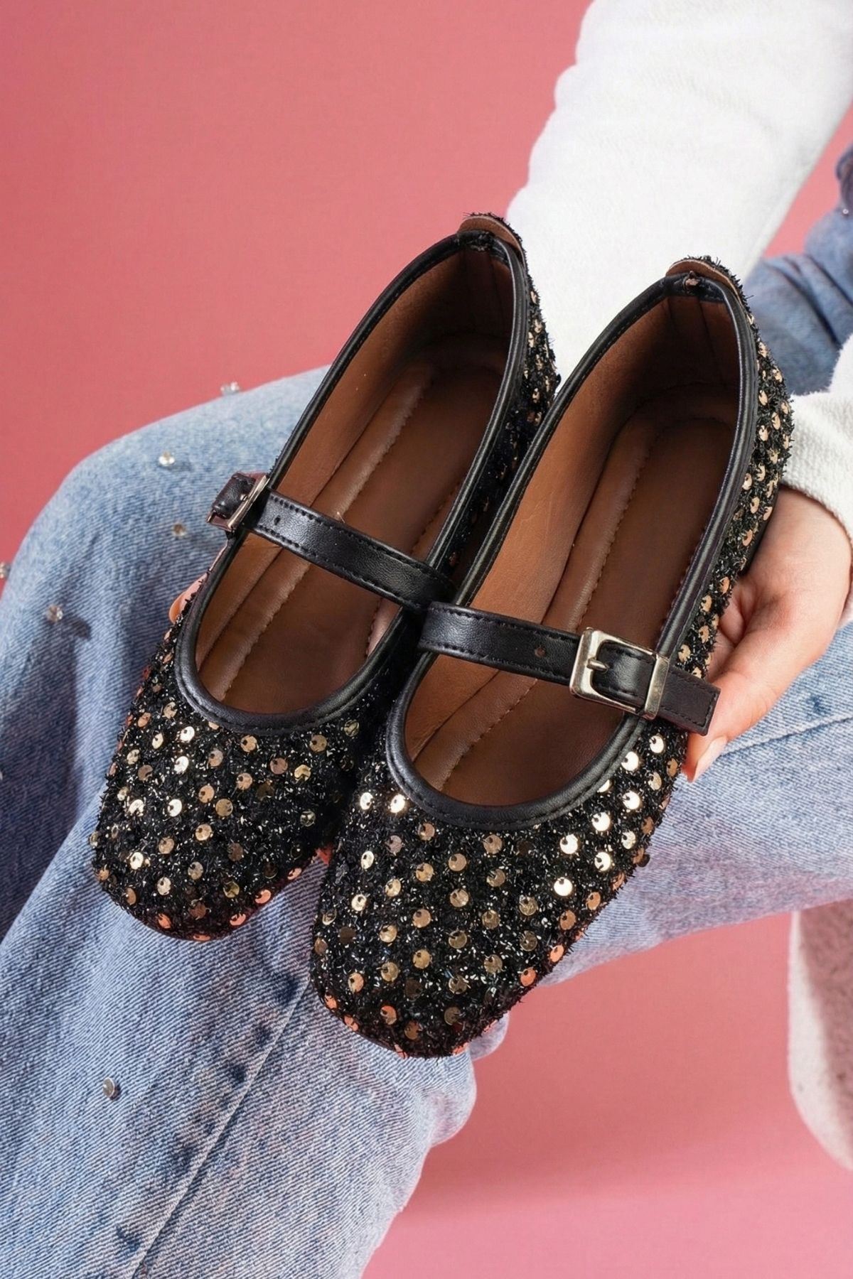 Solaro Siyah Altın Pullu Payetli Nikel Tokalı Tek Bant Babet