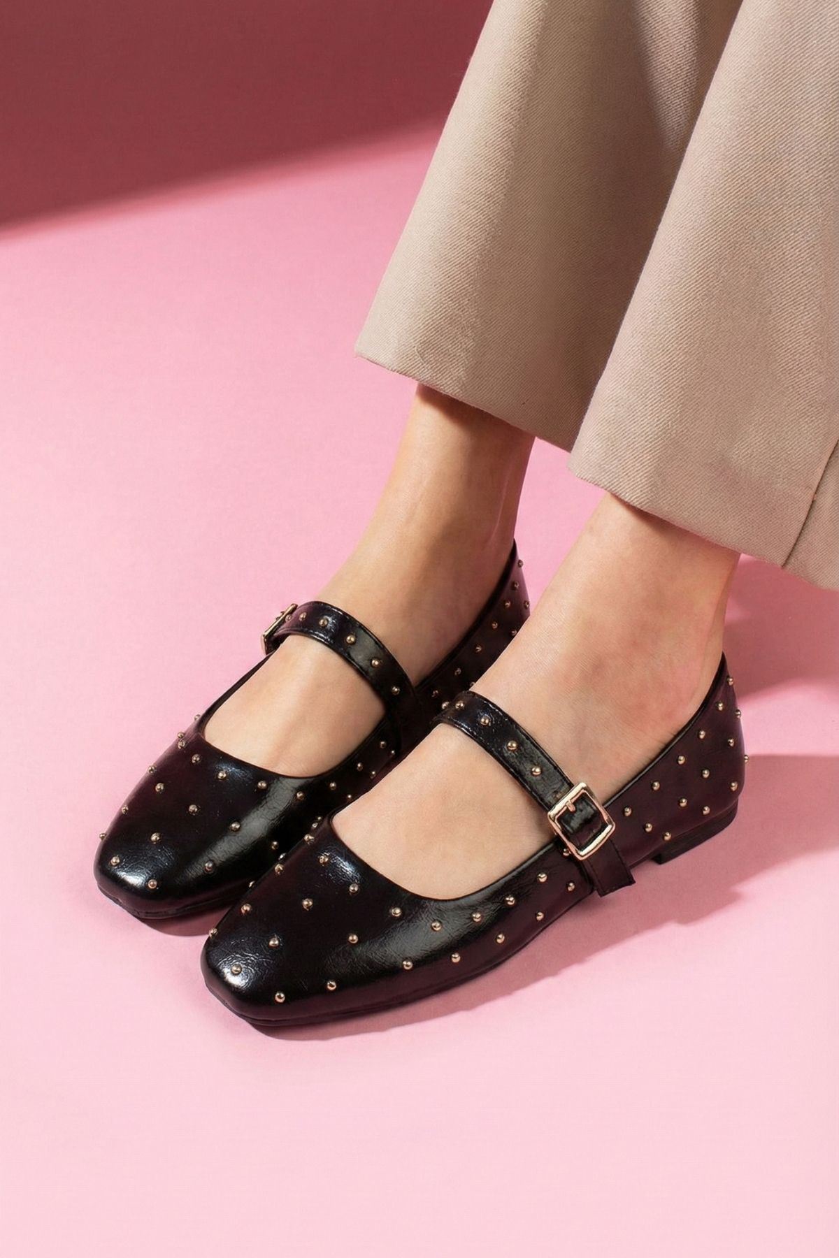 Vittoria Siyah Cilt Metal Mini Troklu Gold Tokalı Tek Bant Babet