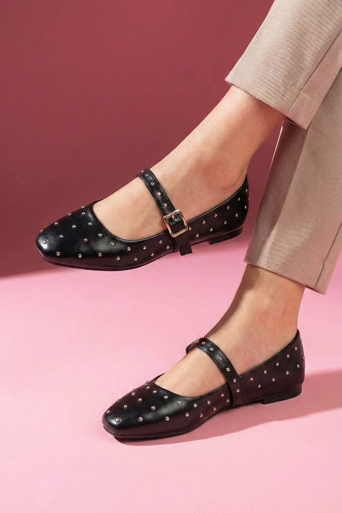 Vittoria Siyah Cilt Metal Mini Troklu Gold Tokalı Tek Bant Babet