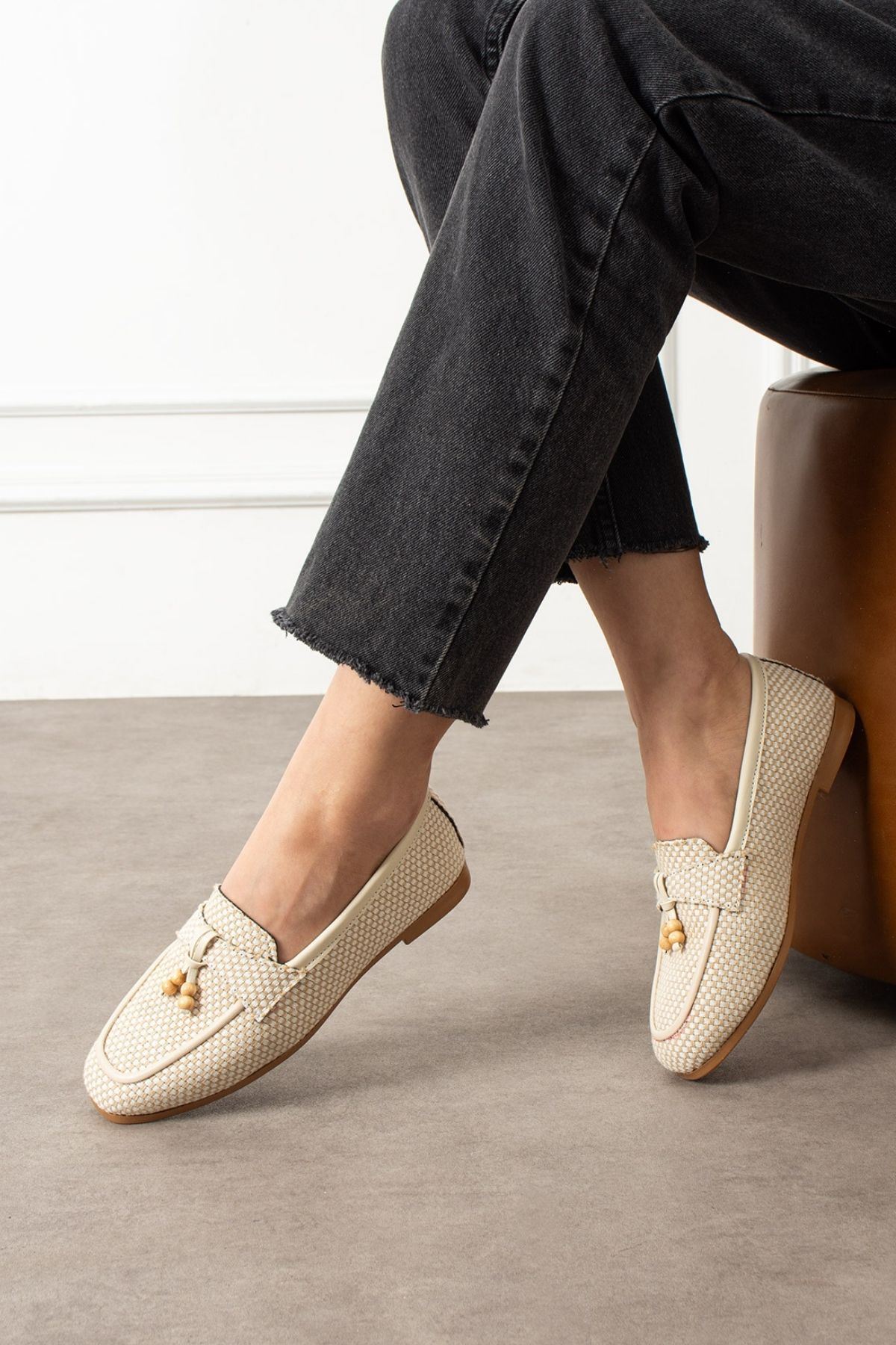 Padova Damalı Bej Püsküllü Ahşap Boncuk Detaylı Loafer Babet Günlük Ayakkabı