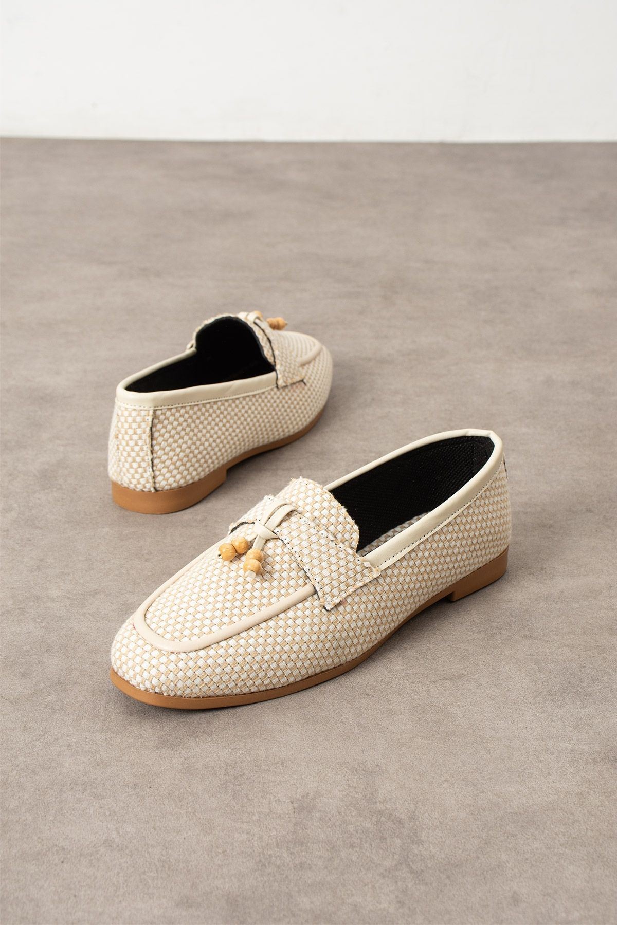 Padova Damalı Bej Püsküllü Ahşap Boncuk Detaylı Loafer Babet Günlük Ayakkabı