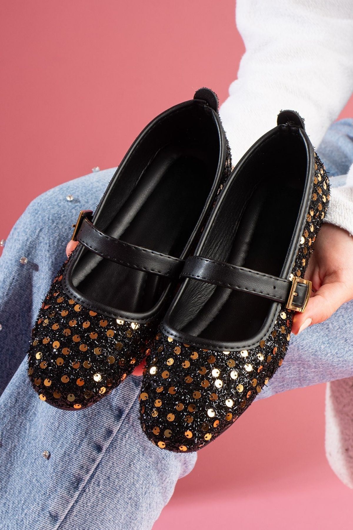 Aurora Siyah Altın Pullu Payetli Gold Tokalı Tek Bant Babet