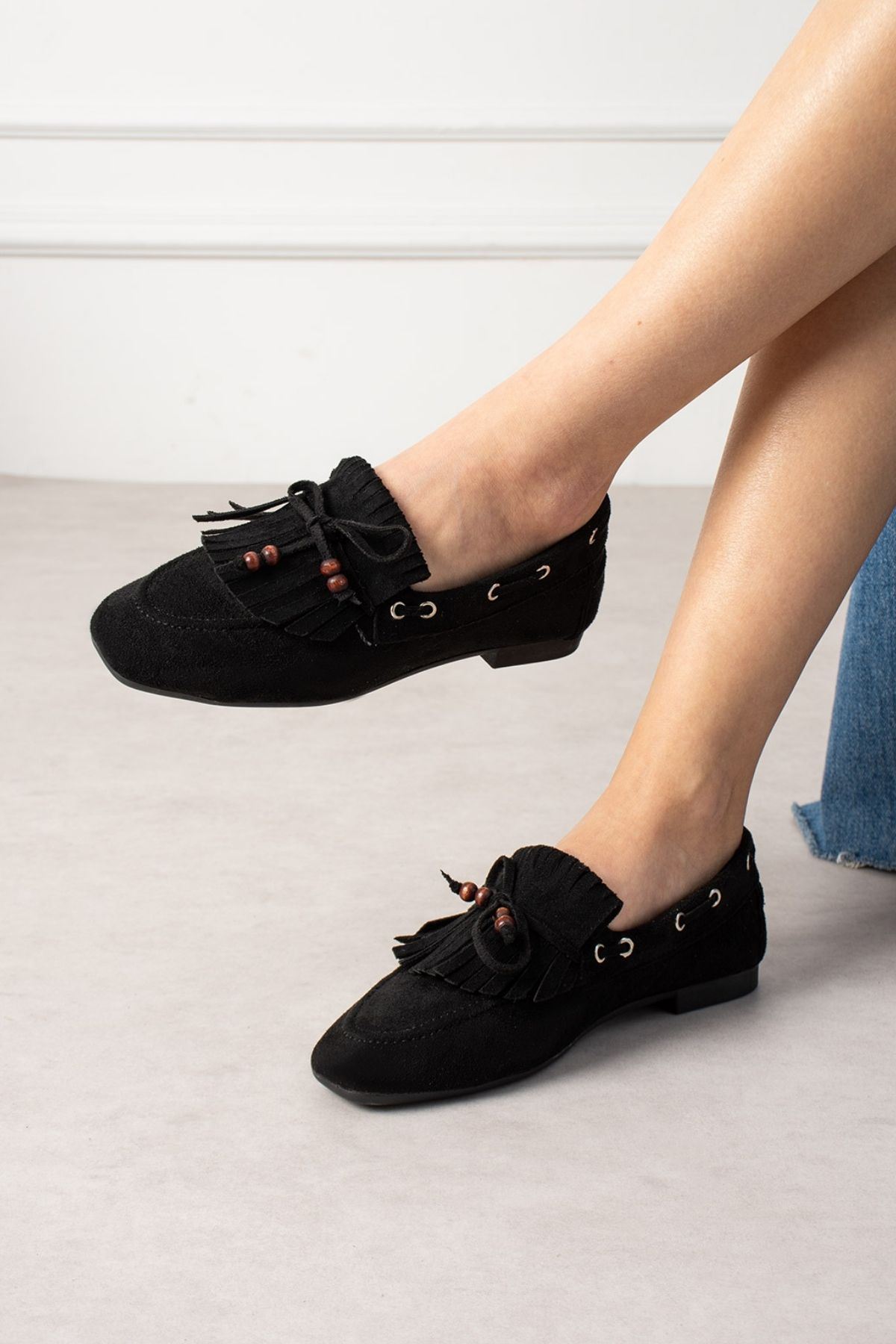 Ravello Siyah Süet Boncuk Detaylı Püsküllü Bağcıklı Loafer Babet Günlük Ayakkabı