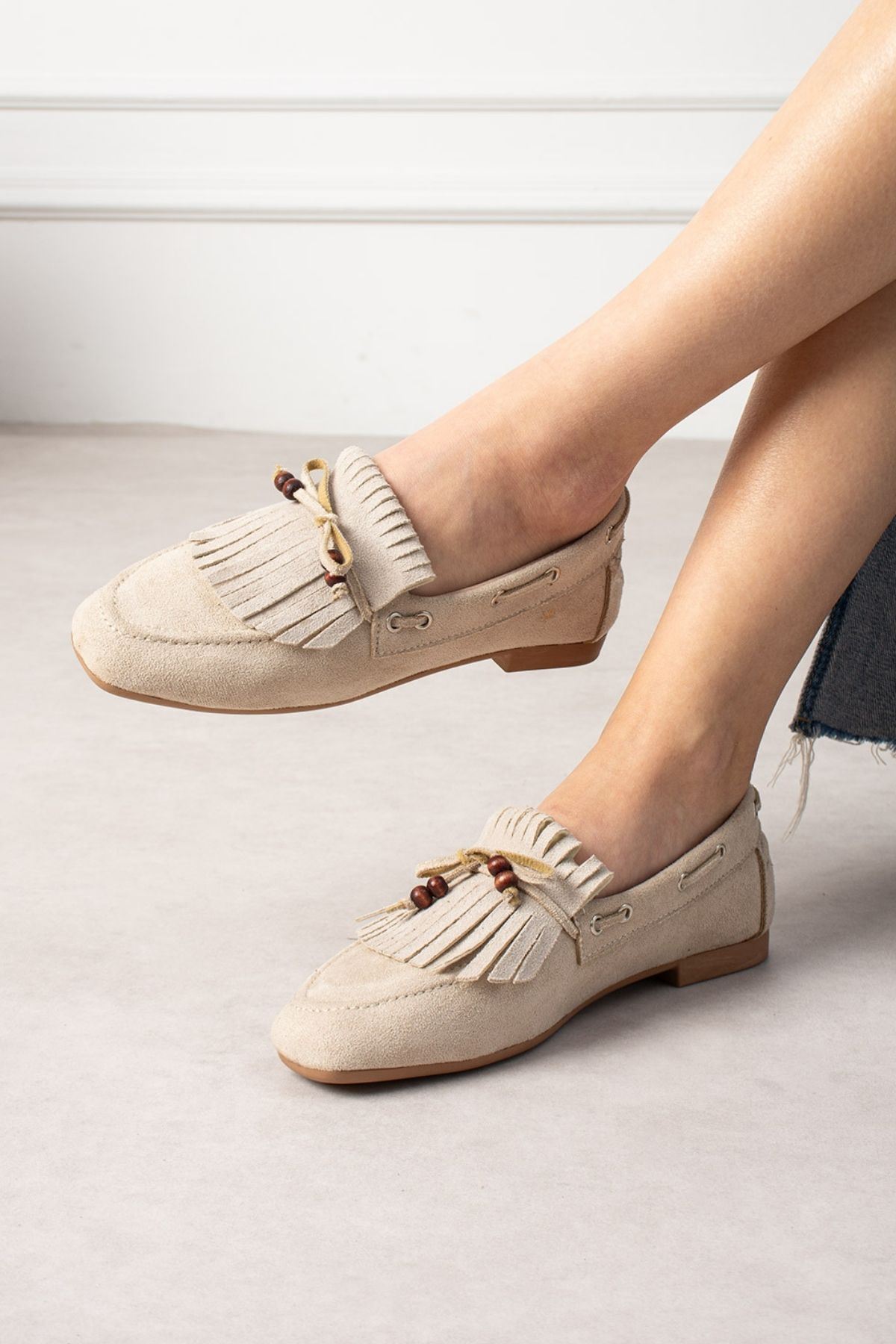 Ravello Bej Süet Boncuk Detaylı Püsküllü Bağcıklı Loafer Babet Günlük Ayakkabı