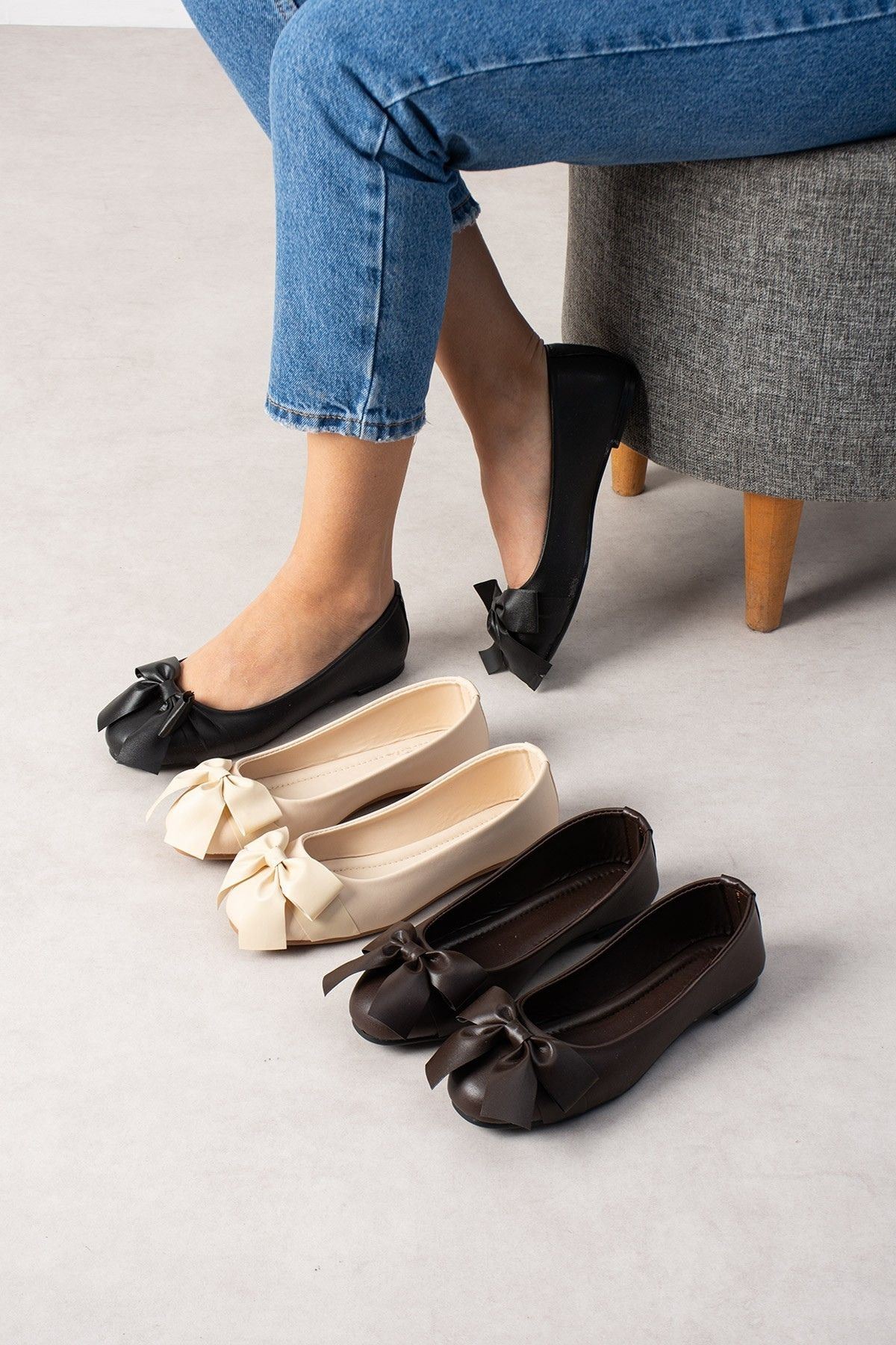 Biella Bej Cilt Büyük Fiyonklu Babet