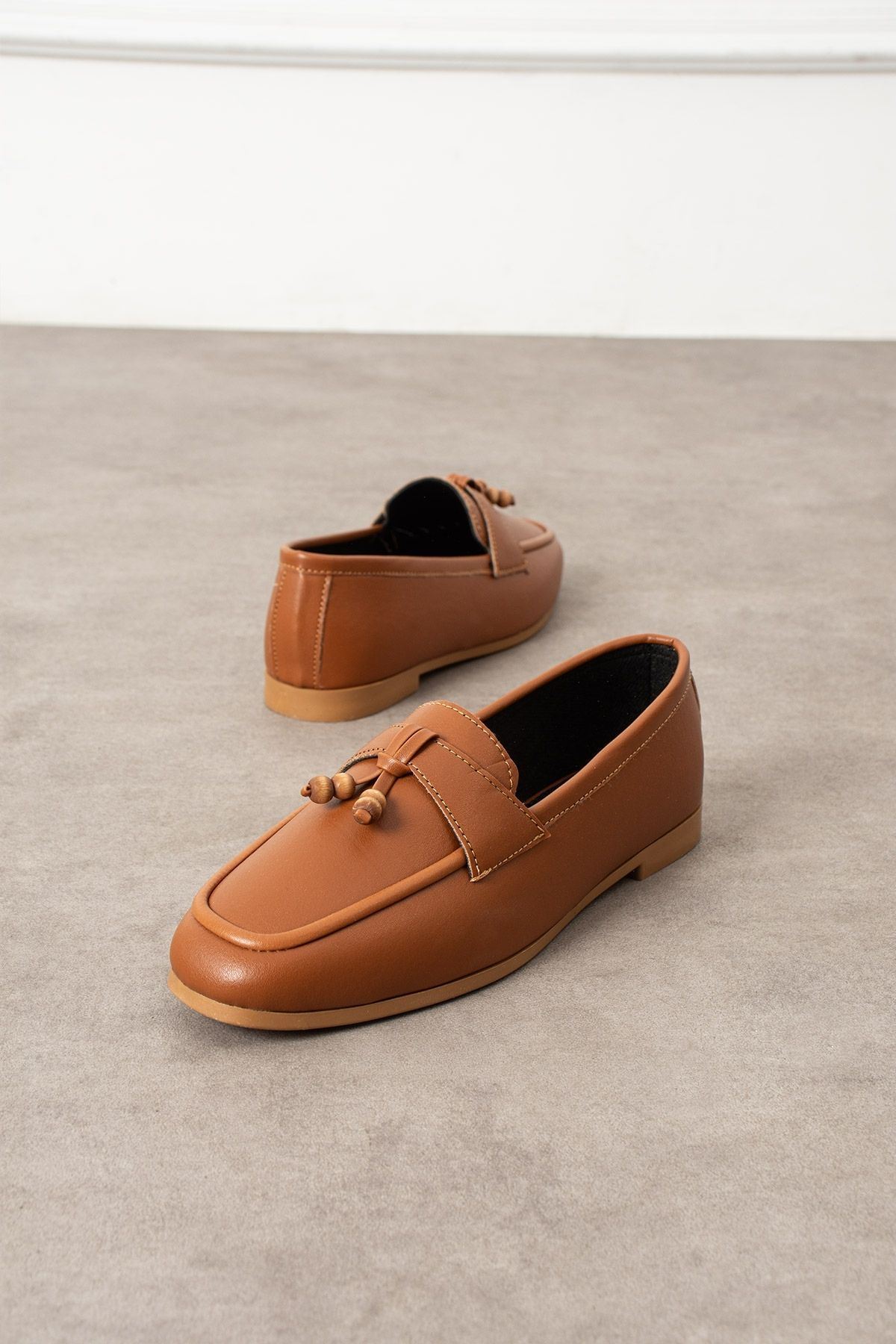 Padova Taba Cilt Püsküllü Ahşap Boncuk Detaylı Loafer Babet Günlük Ayakkabı