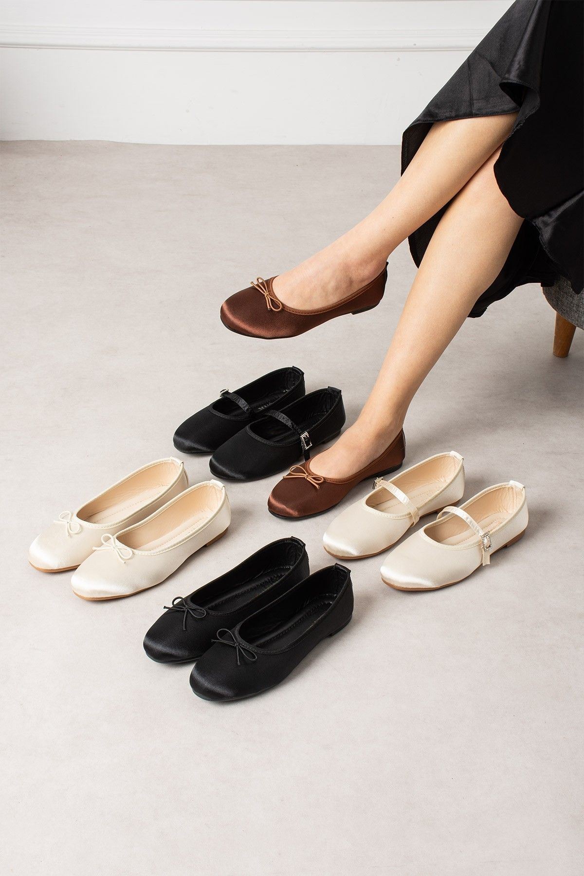 Lumia Siyah Saten Mini Fiyonklu Babet