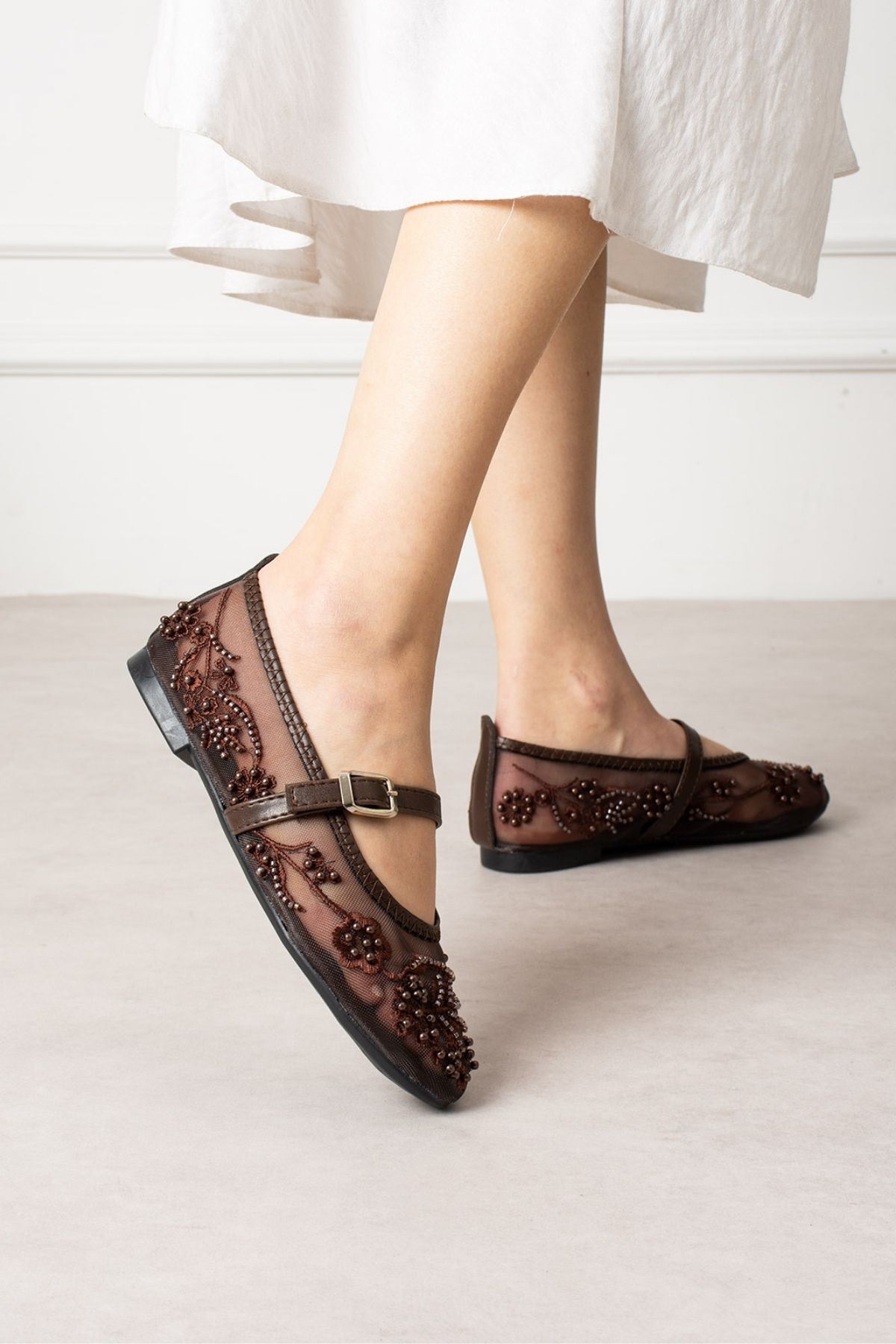 Kaira Kahverengi Tül Nakışlı Boncuk İşlemeli Kemerli Premium Babet