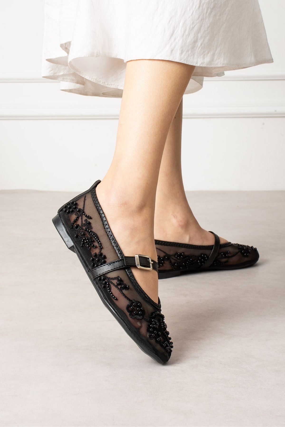 Kaira Siyah Tül Nakışlı Boncuk İşlemeli Kemerli Premium Babet