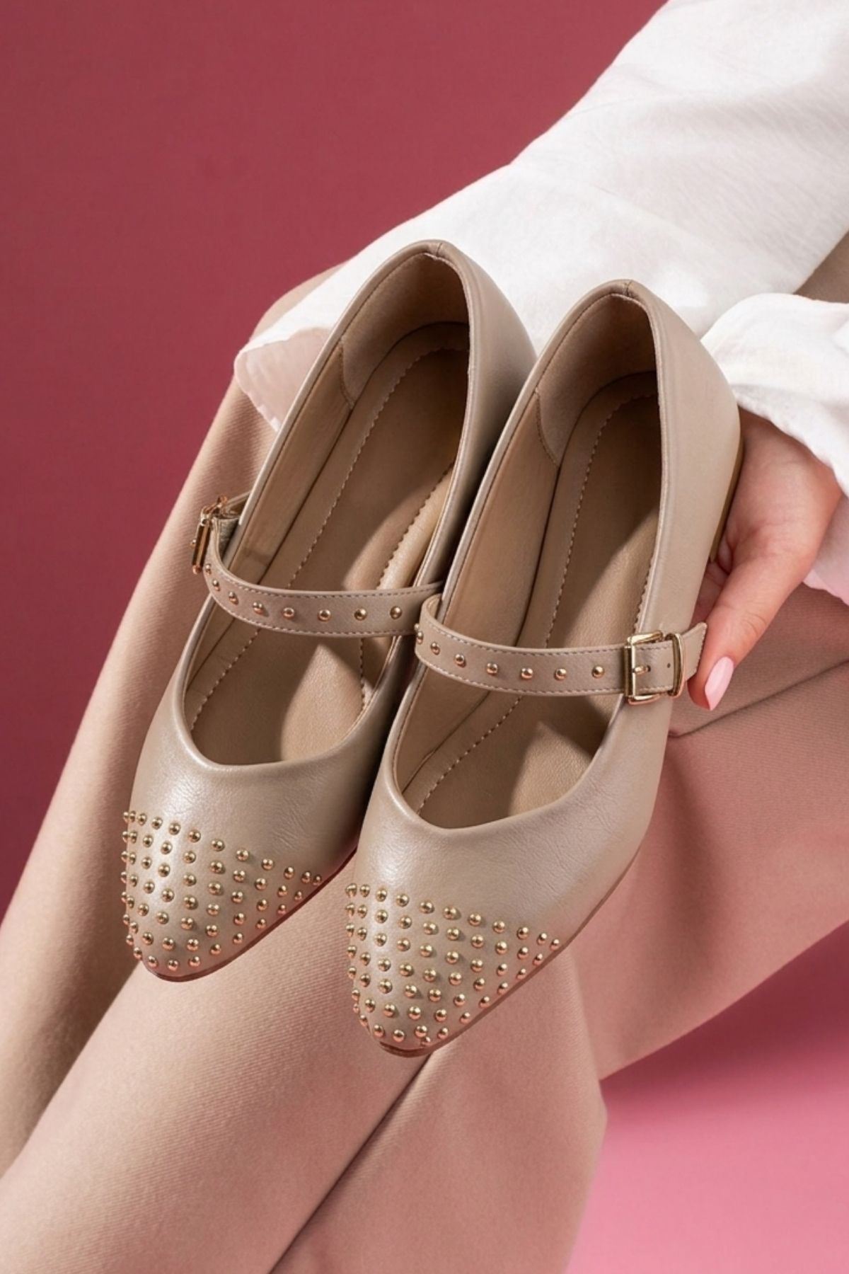 Rivoli Vizon Kırışık Rugan Metal Mini Troklu Kemer Bantlı Sivri Kalıp Premium Babet