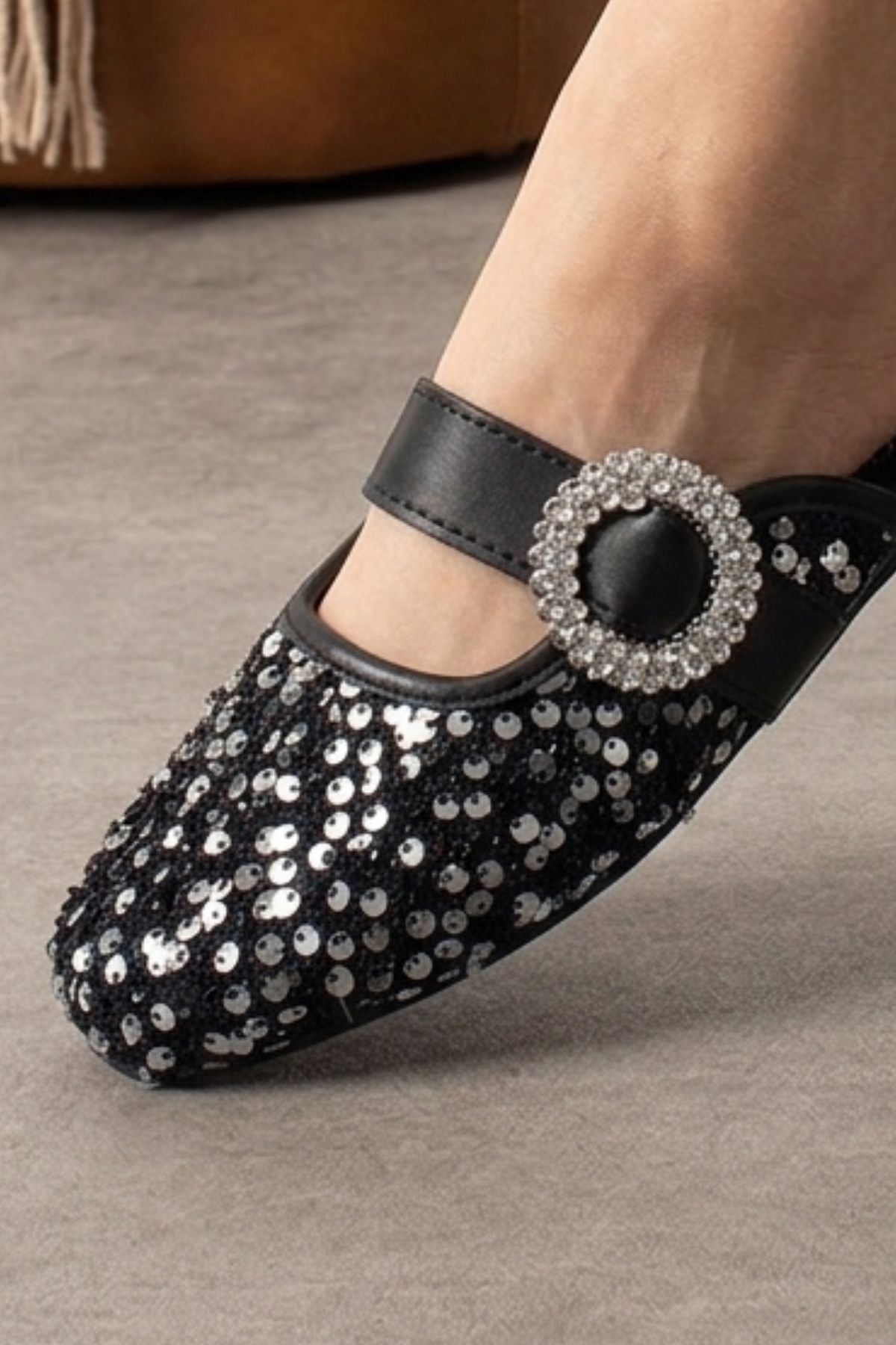 Falcon Gümüş Payetli Taş Tokalı Şık Günlük Model Kadın Terlik