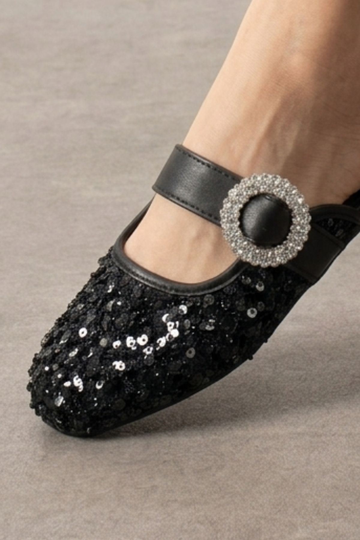 Falcon Siyah Payetli Taş Tokalı Şık Günlük Model Kadın Terlik