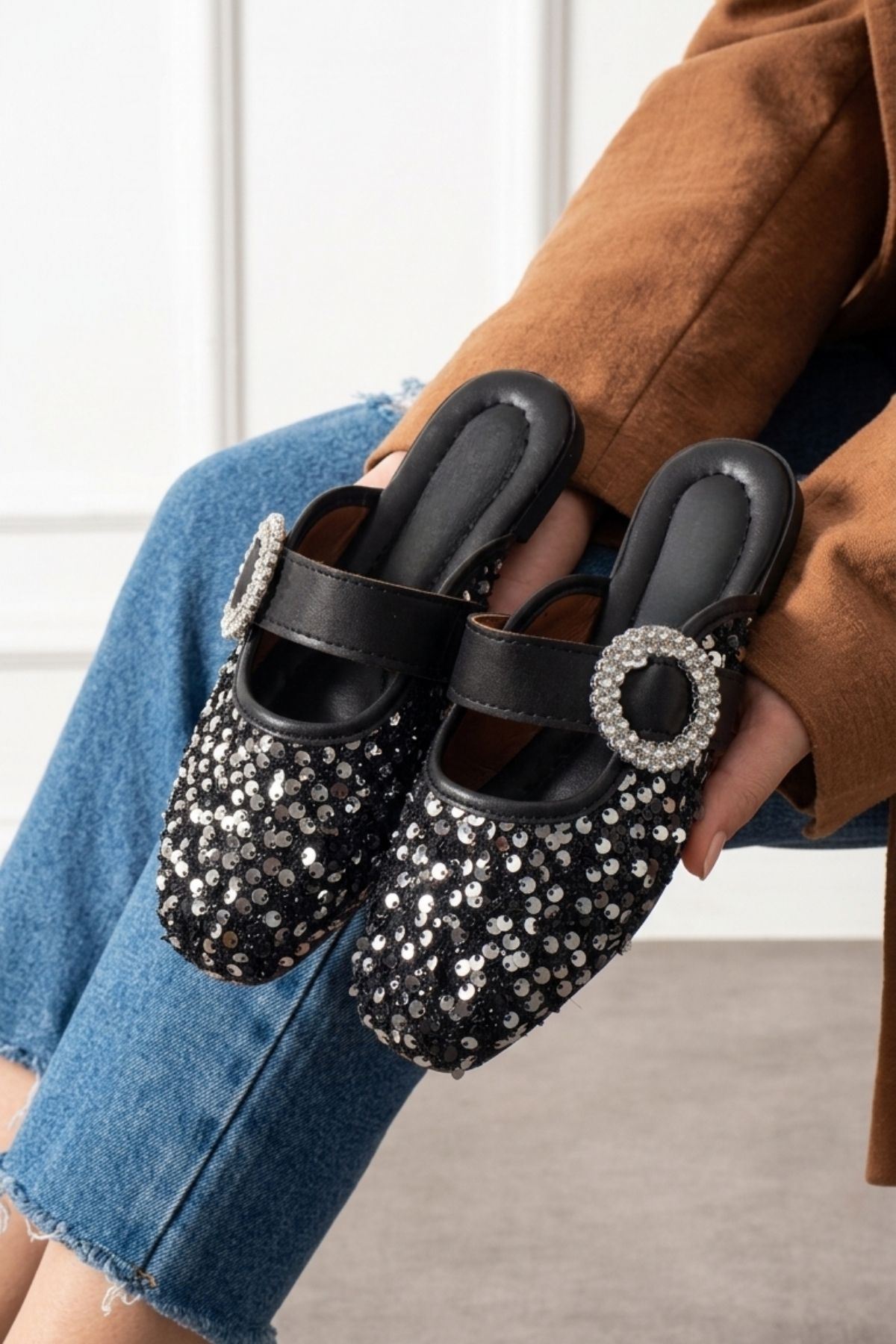 Falcon Gümüş Payetli Taş Tokalı Şık Günlük Model Kadın Terlik