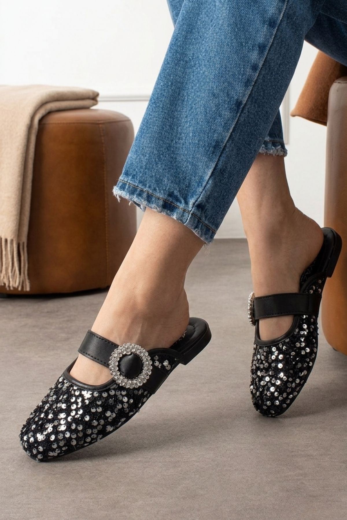 Falcon Gümüş Payetli Taş Tokalı Şık Günlük Model Kadın Terlik