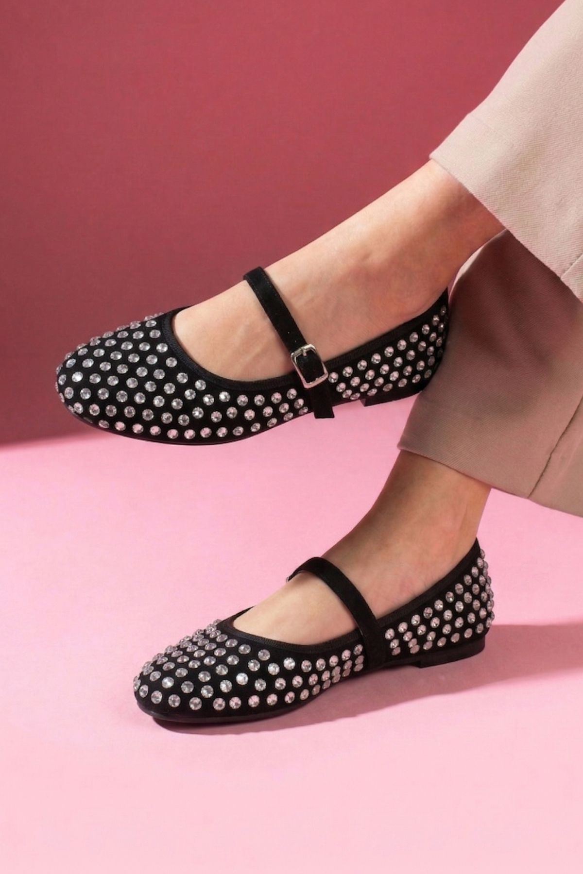 Margot Siyah Süet Kristal Taş İşlemeli Nikel Tokalı Kemer Bantlı Babet