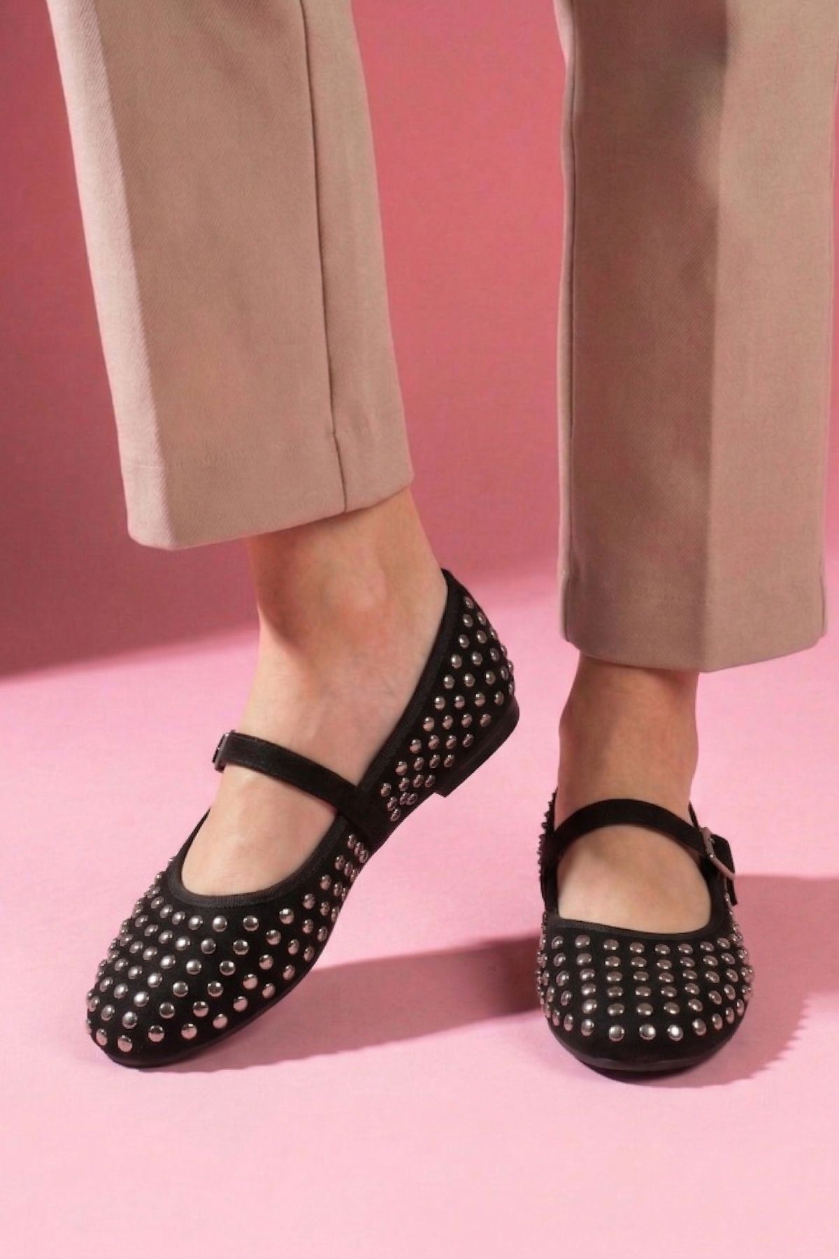 Margot Siyah Süet Platin Taş İşlemeli Nikel Tokalı Kemer Bantlı Babet