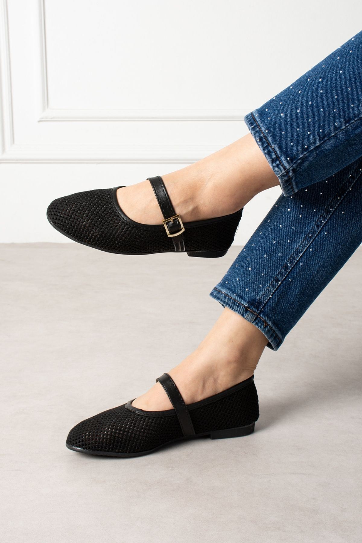 Avila Siyah Fileli Gold Tokalı Kemer Bantlı Babet