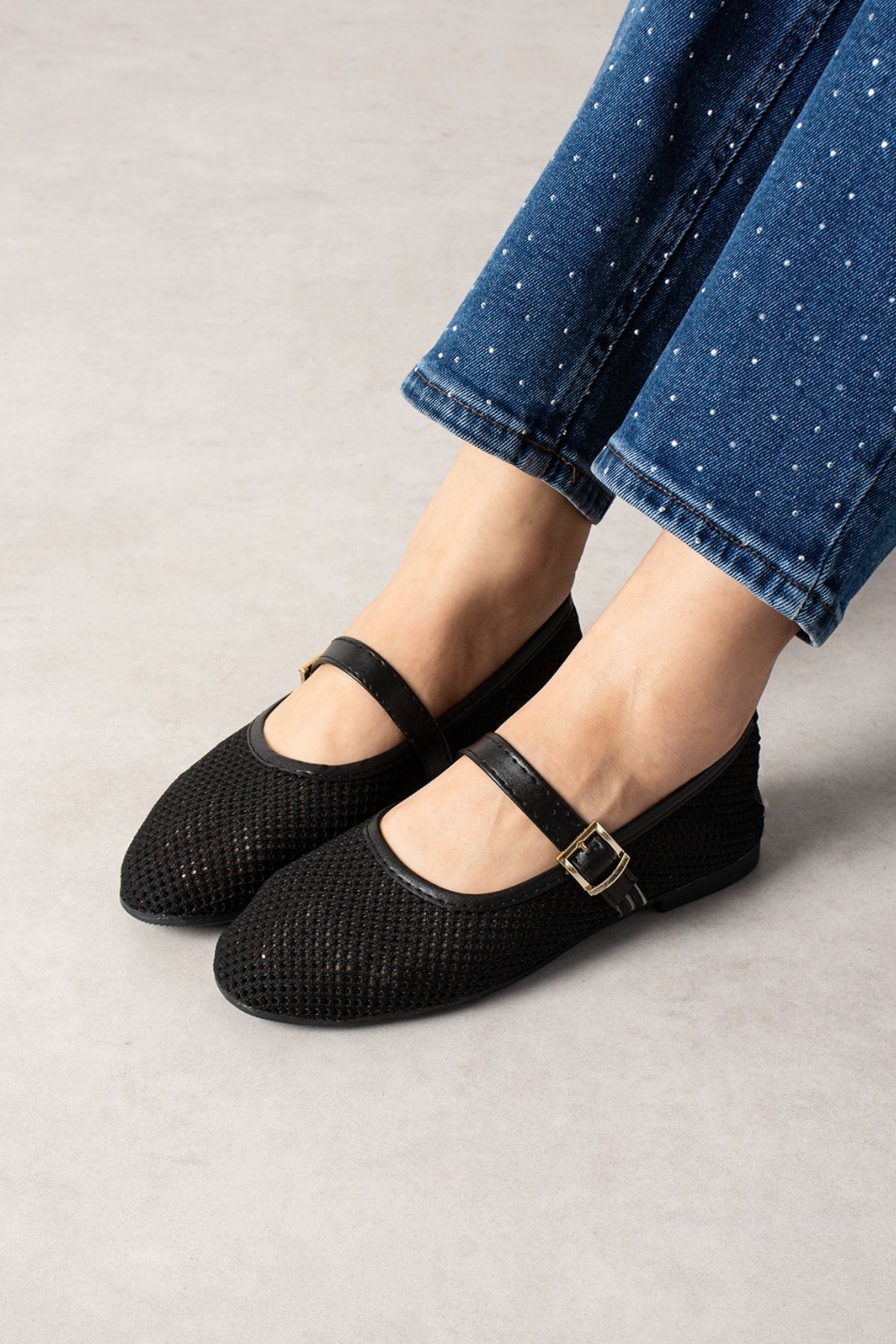 Avila Siyah Fileli Gold Tokalı Kemer Bantlı Babet