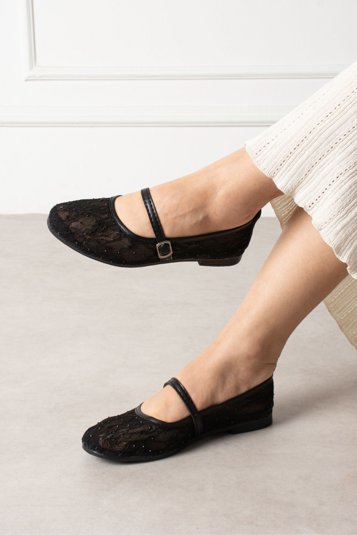 Alba Siyah Tül Nakışlı Mini Taş İşlemeli Kemerli Premium Babet