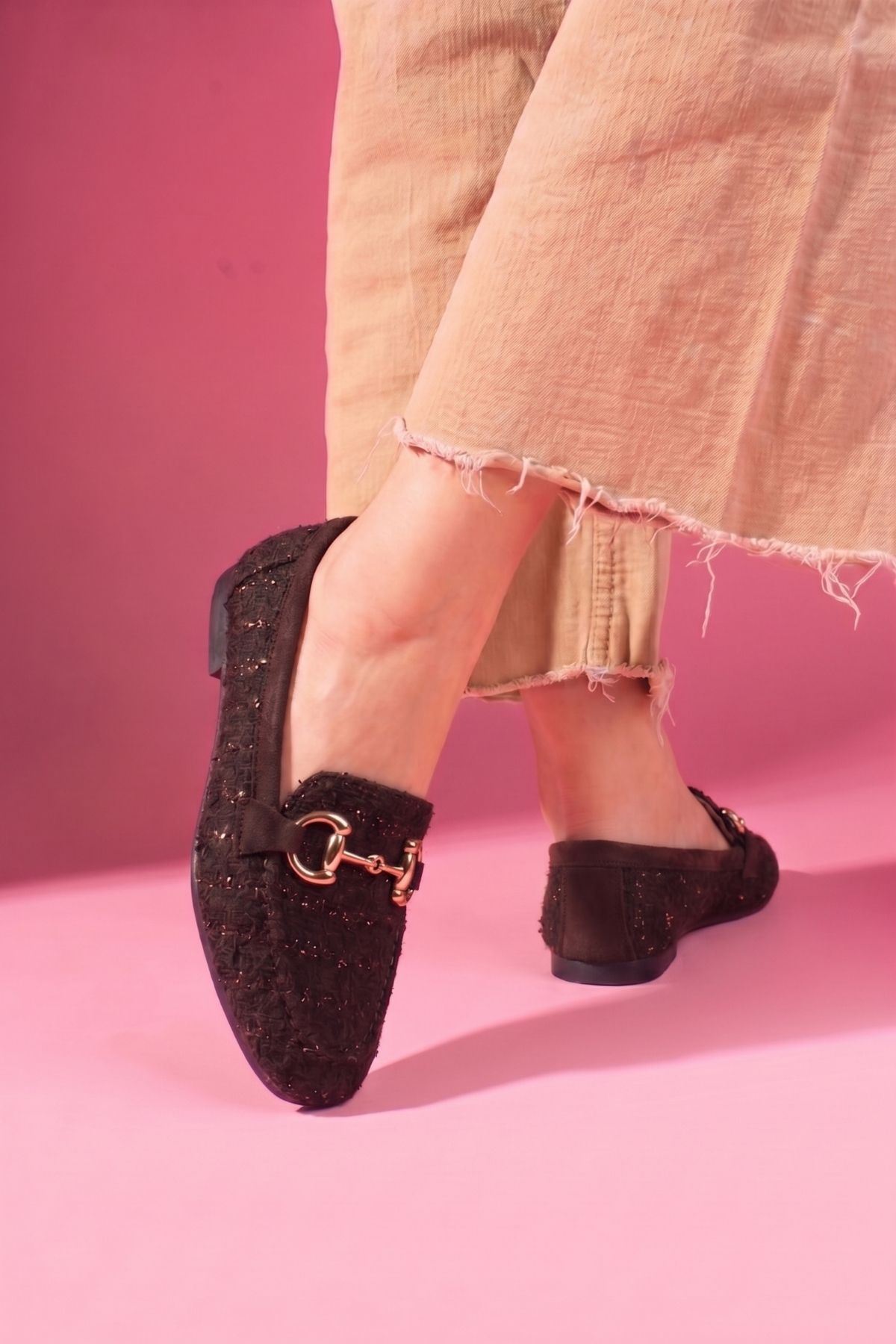 Alita Kahverengi Simli Kumaş Saraçlı Gold Tokalı Loafer Babet