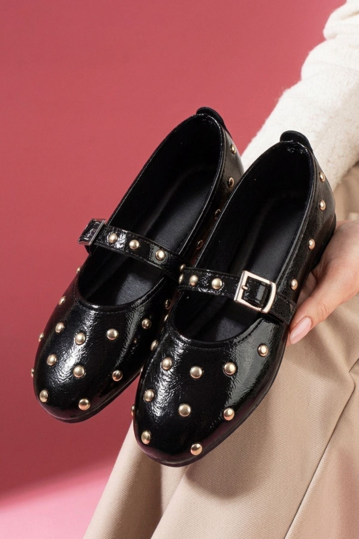 Adrano Siyah Kırışık Rugan Trok Zımbalı Nikel Tokalı Kemerli Babet