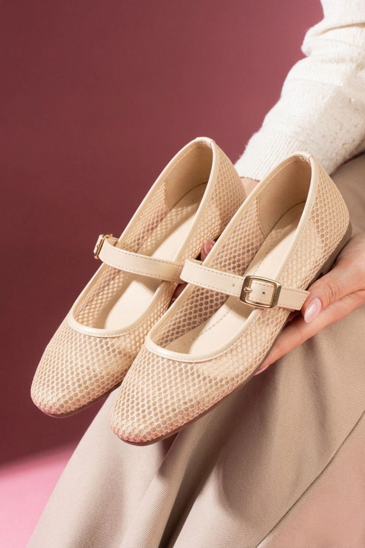 Capri Bej Fileli Nikel Tokalı Kemer Bantlı Babet