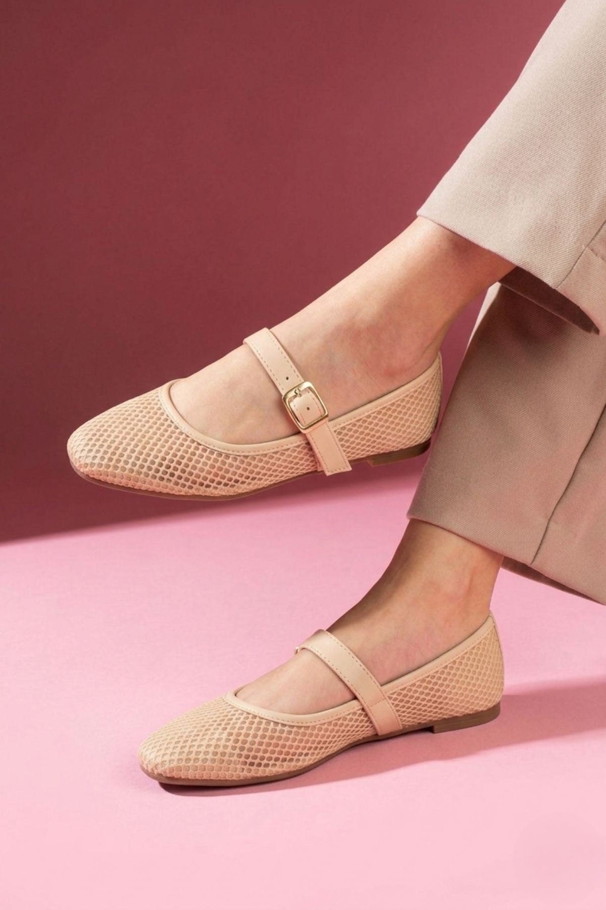 Capri Bej Fileli Nikel Tokalı Kemer Bantlı Babet