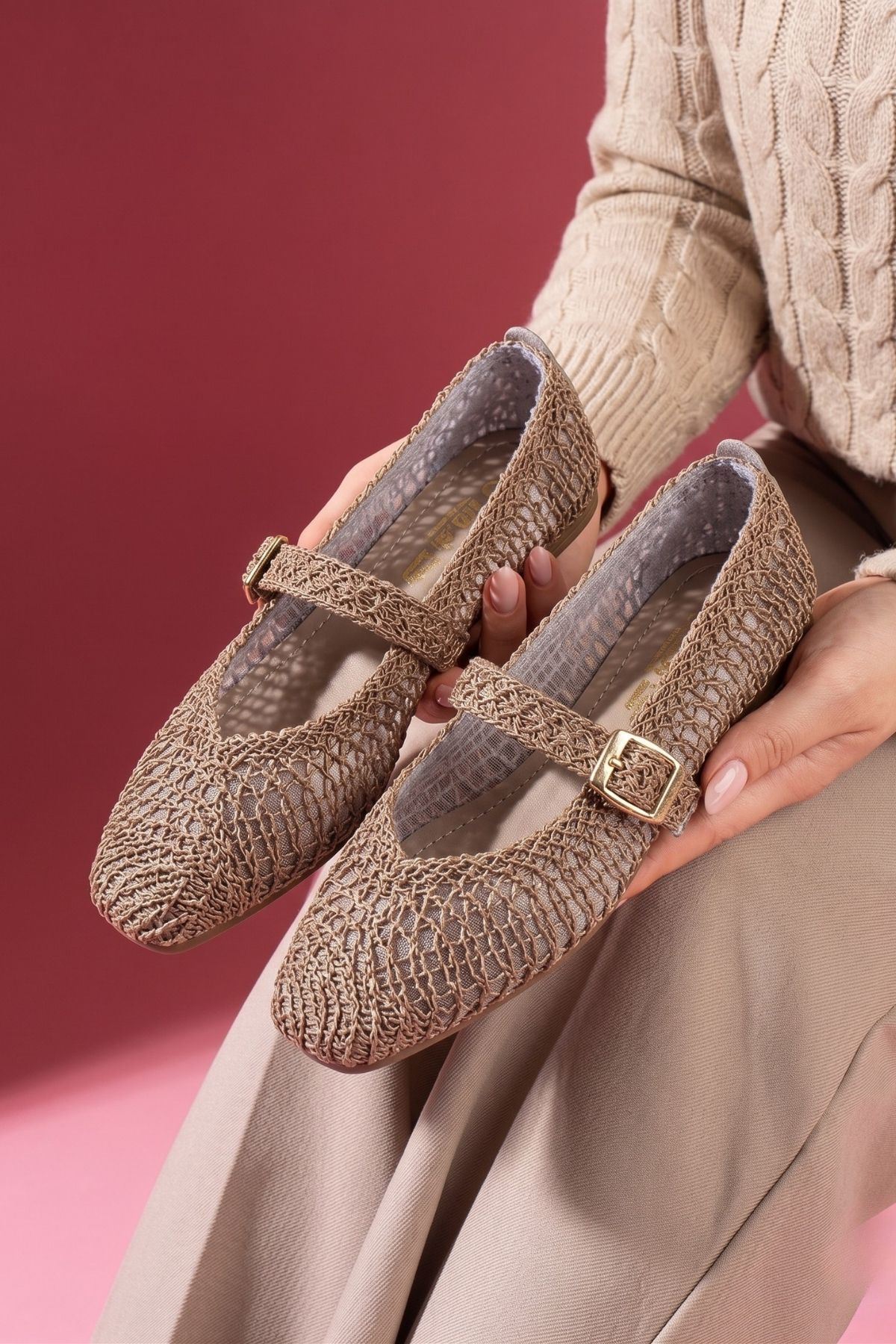 Minori Vizon Örgü Dokulu Gold Tokalı Kemerli Triko Babet