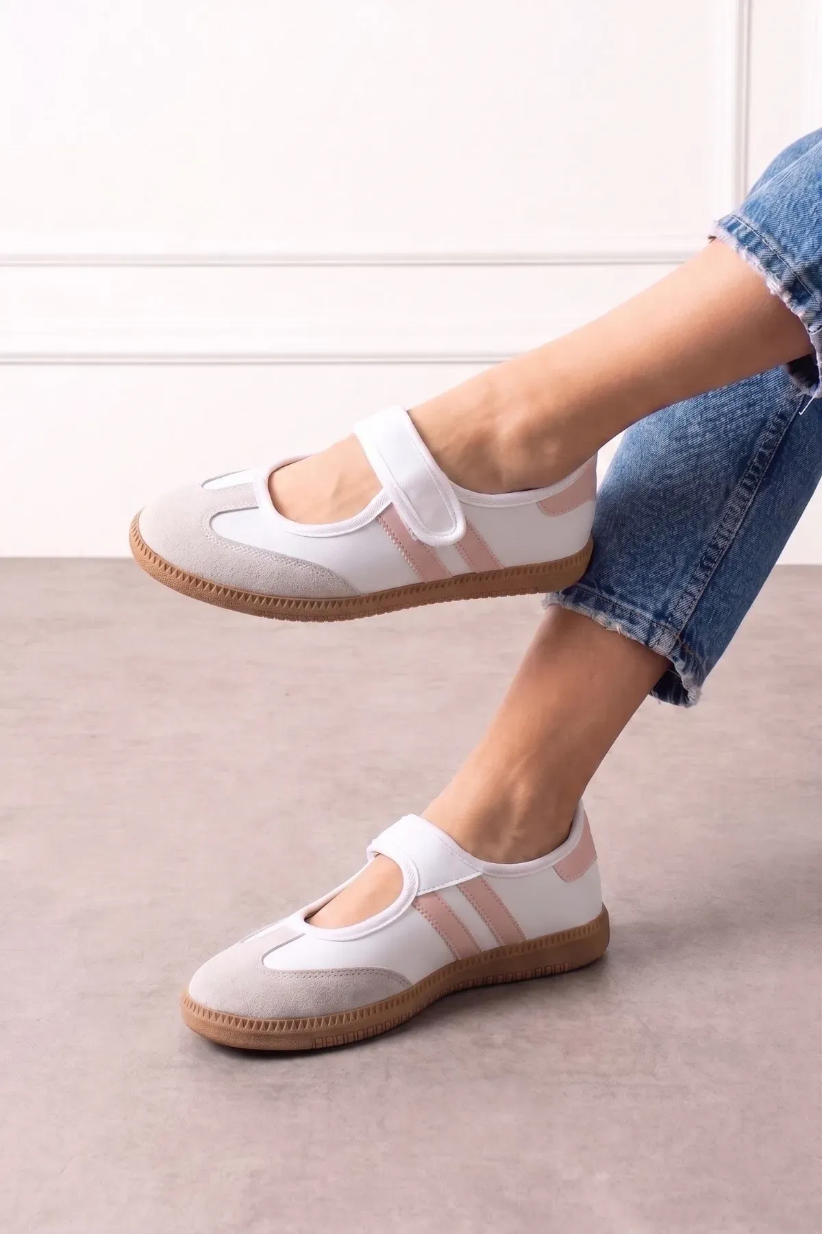 Vicenza Beyaz Pudra Şeritli Bantlı Spor Sneaker Ayakkabı